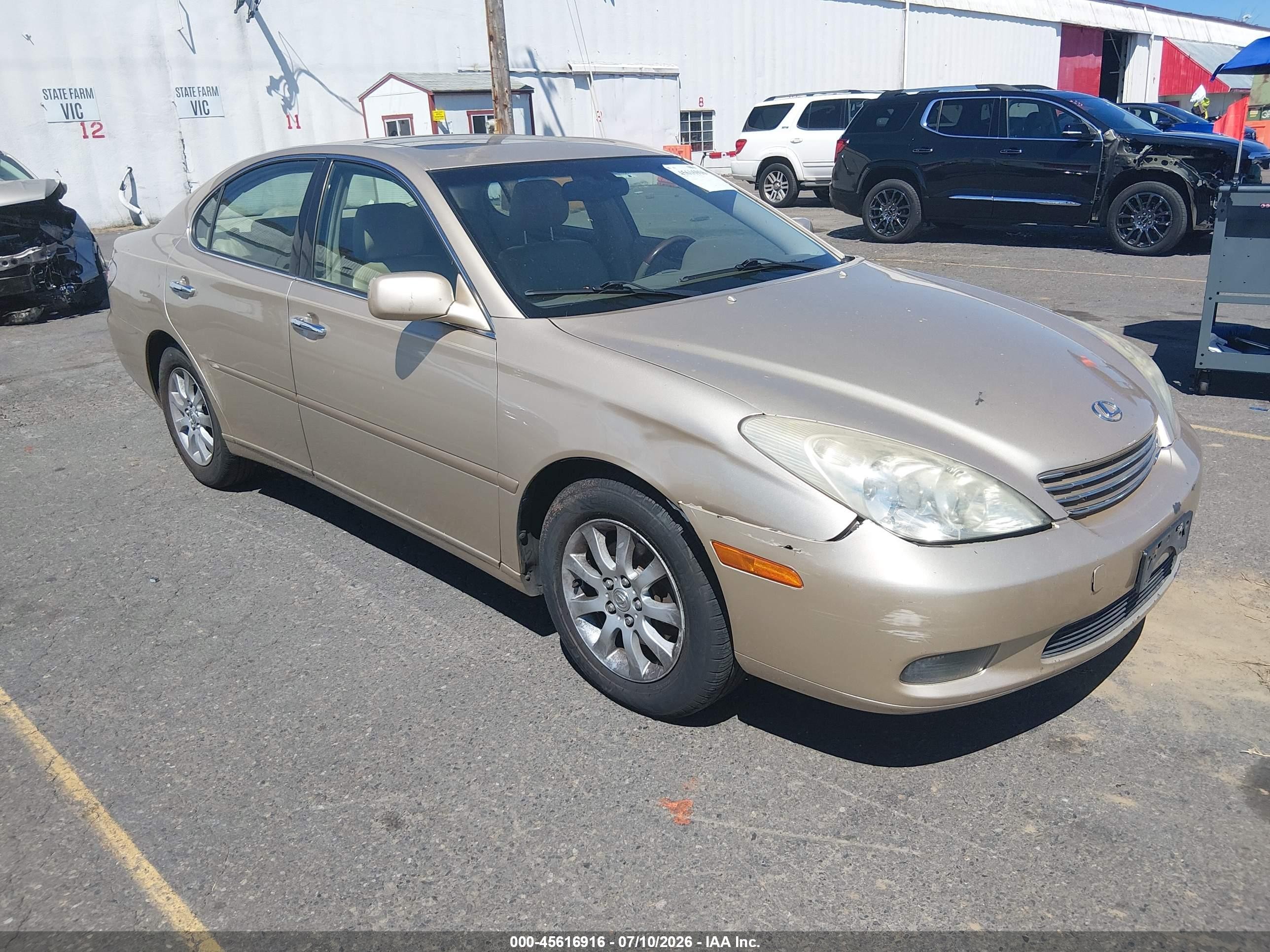 2004 Lexus Es 330   Gold vin: JTHBA30G645020197