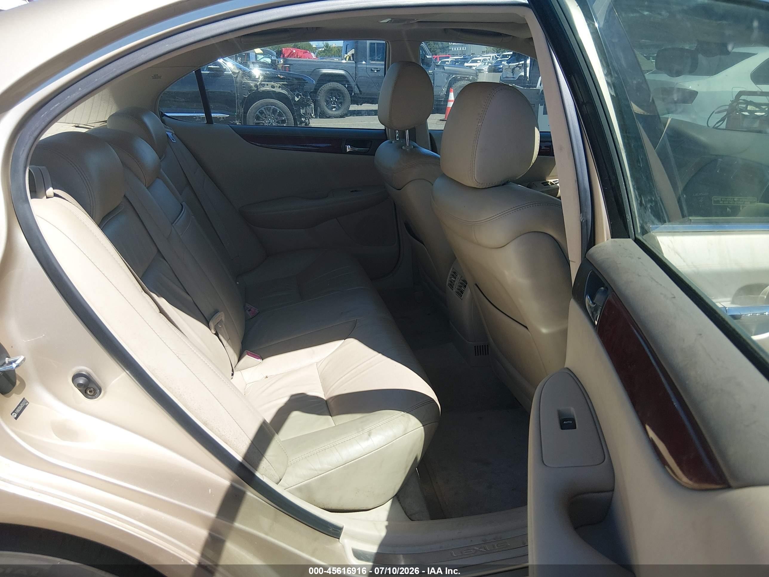 2004 Lexus Es 330   Gold vin: JTHBA30G645020197
