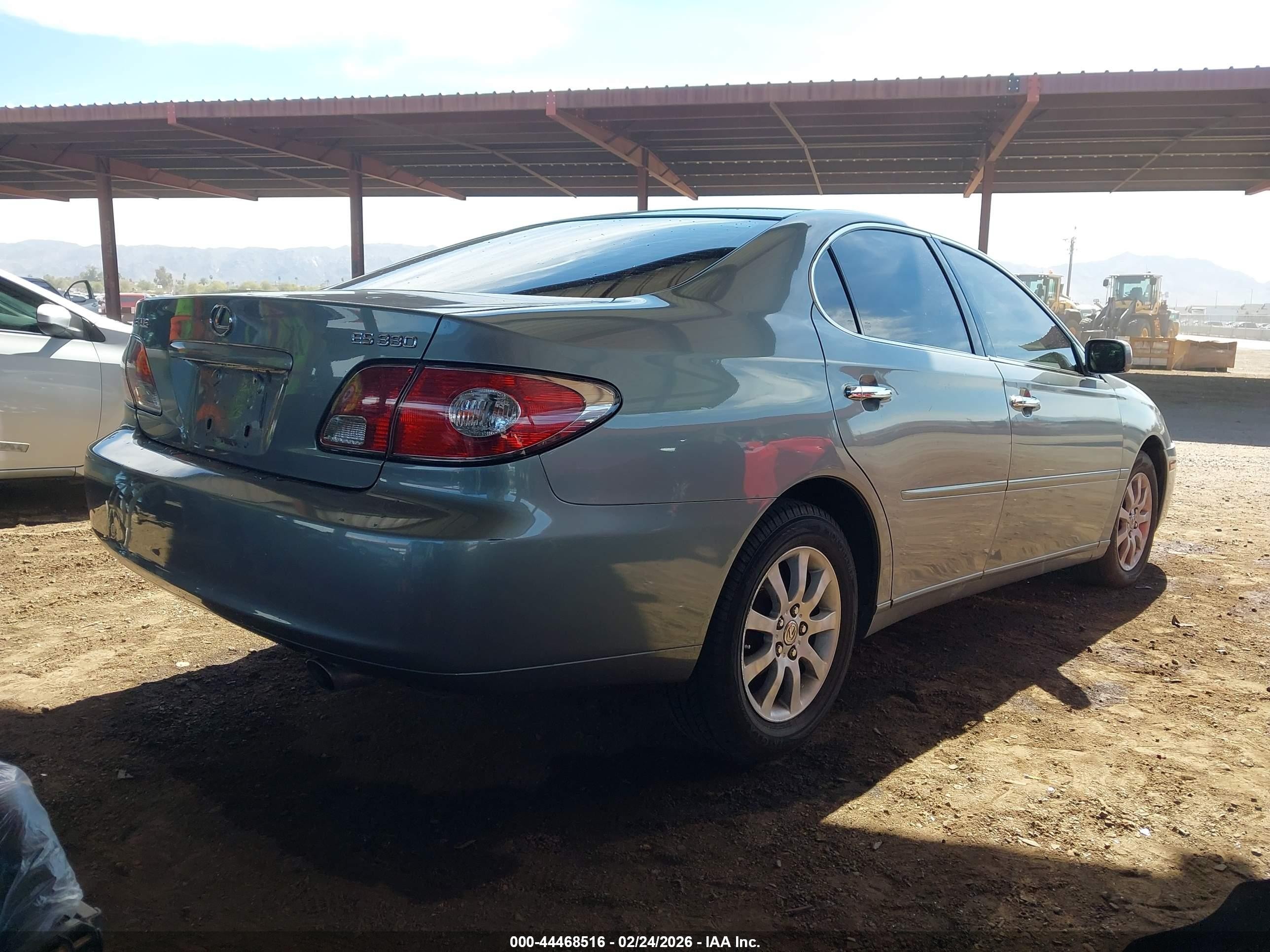 2004 Lexus Es 330   Green vin: JTHBA30G645029367