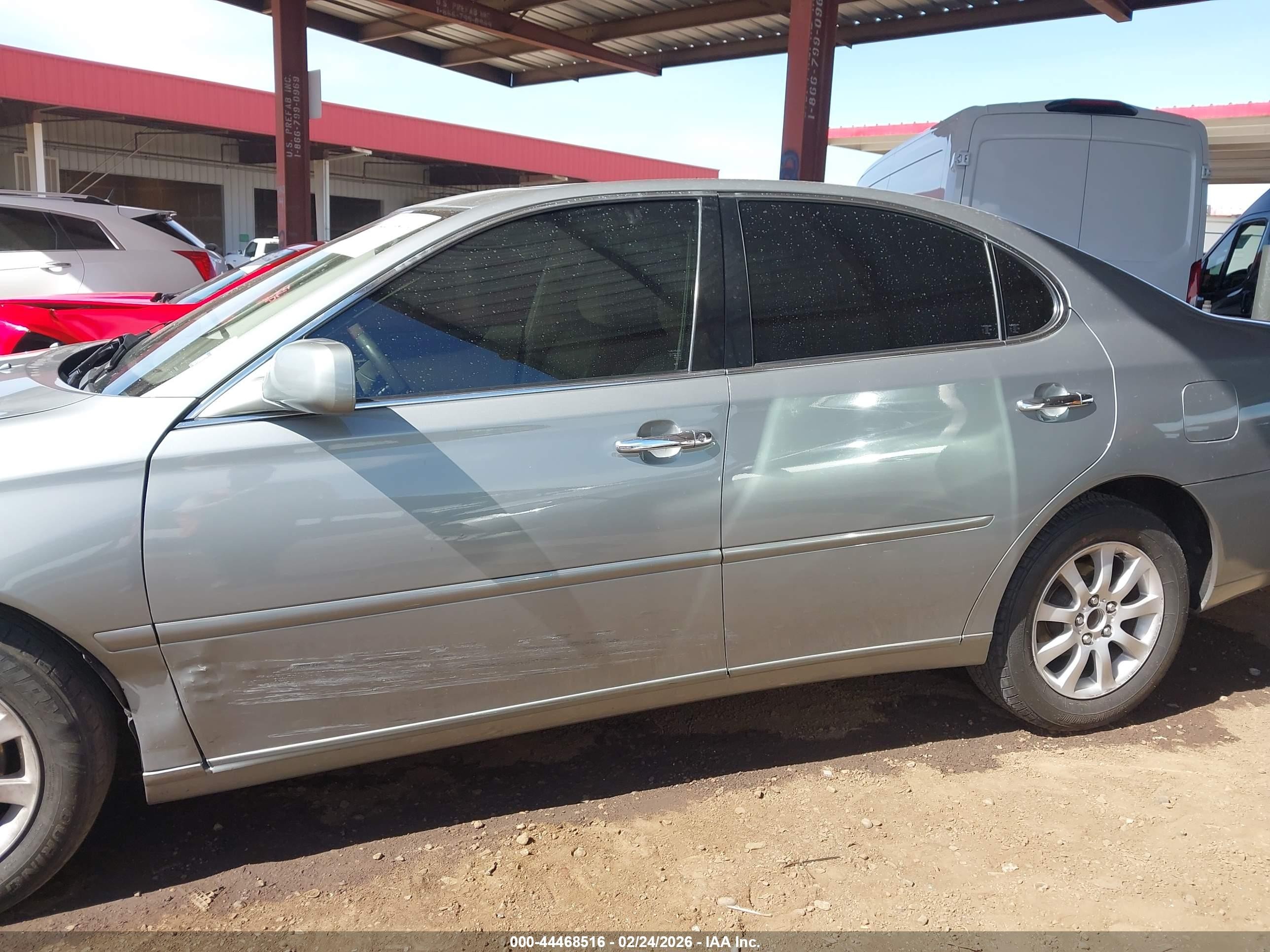 2004 Lexus Es 330   Green vin: JTHBA30G645029367