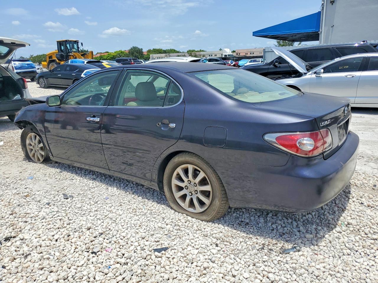 2004 Lexus Es 330 Blue vin: JTHBA30G645046668