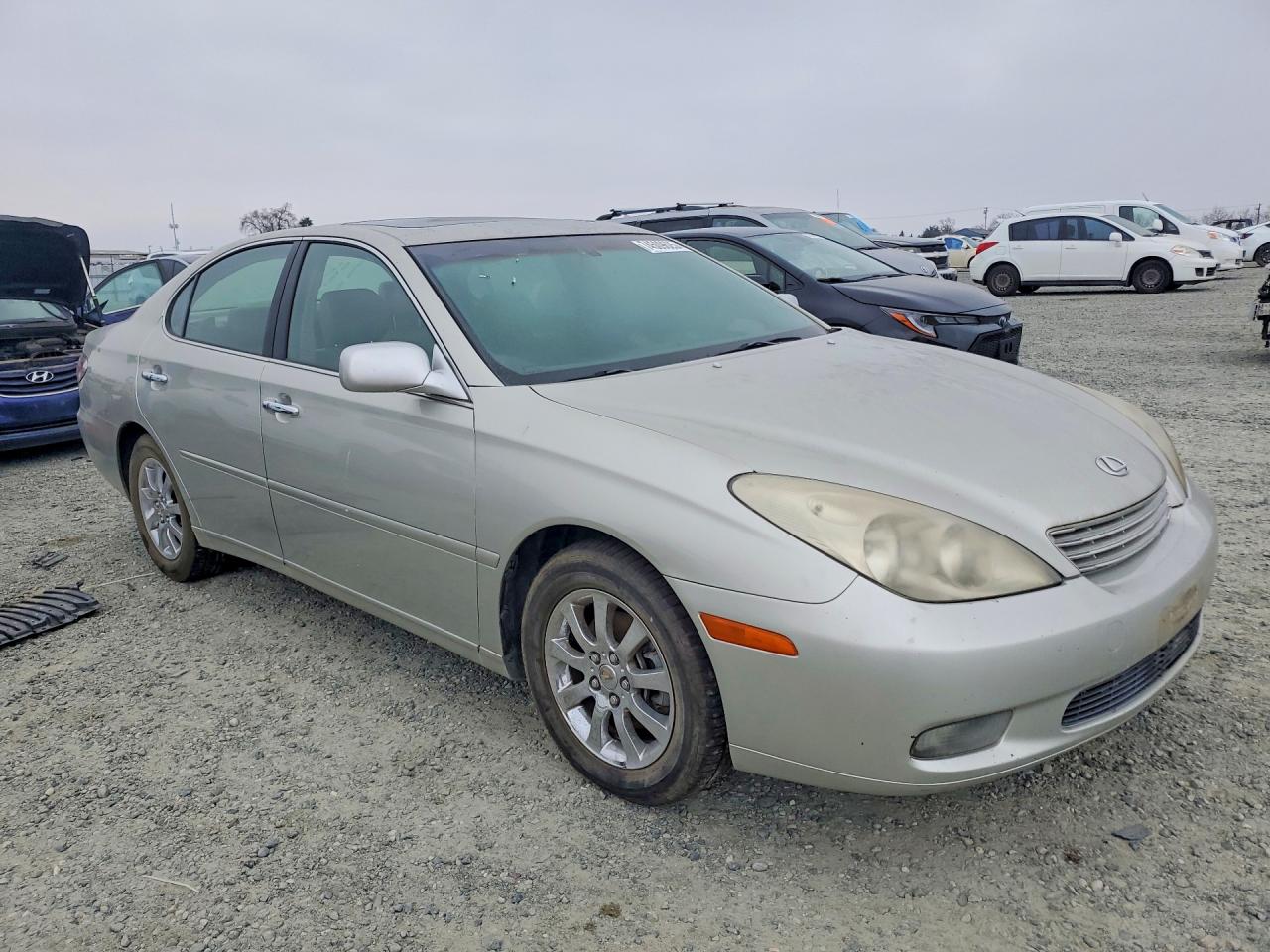 2004 Lexus Es 330 Beige vin: JTHBA30G645054754