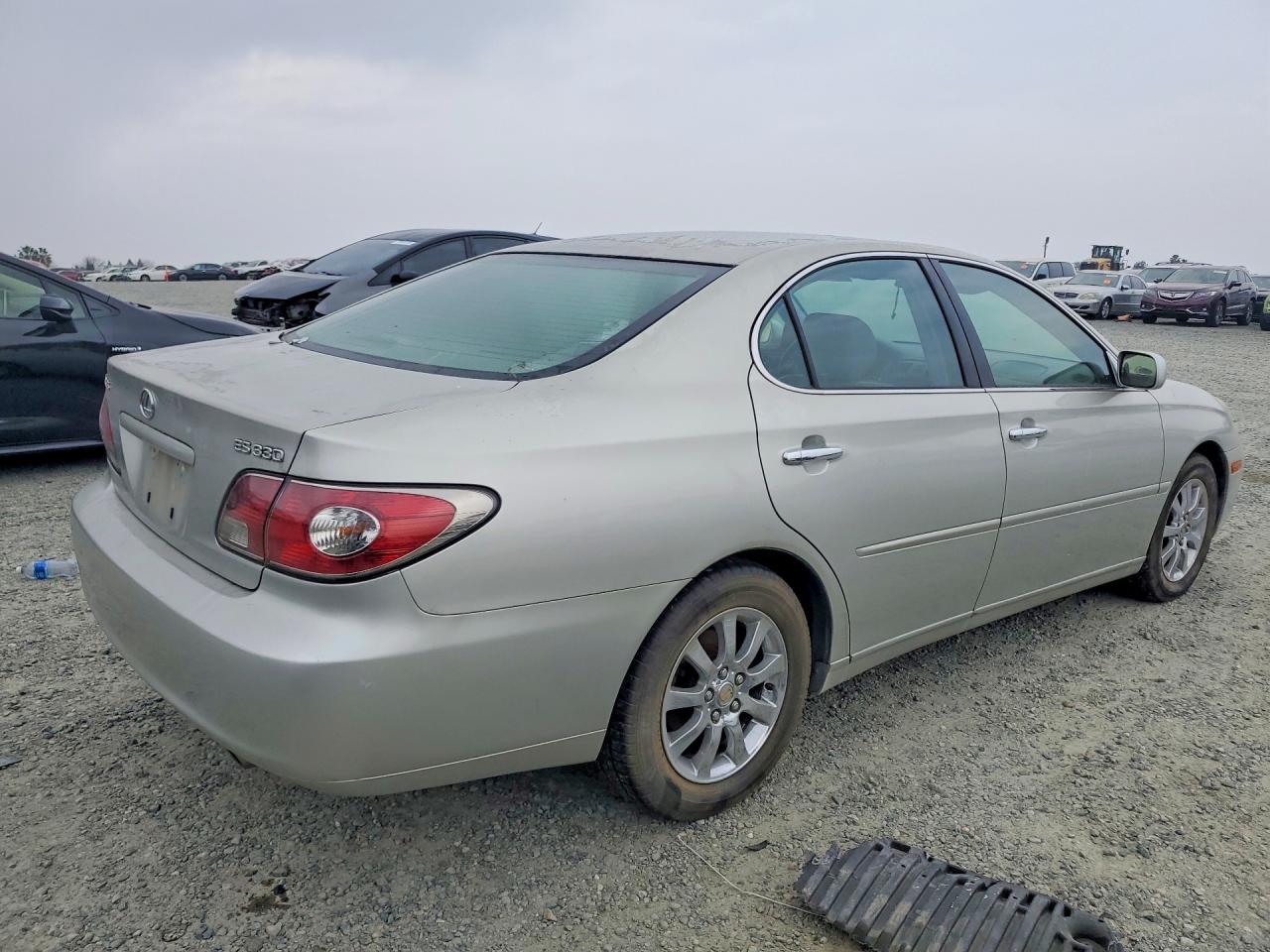 2004 Lexus Es 330 Beige vin: JTHBA30G645054754