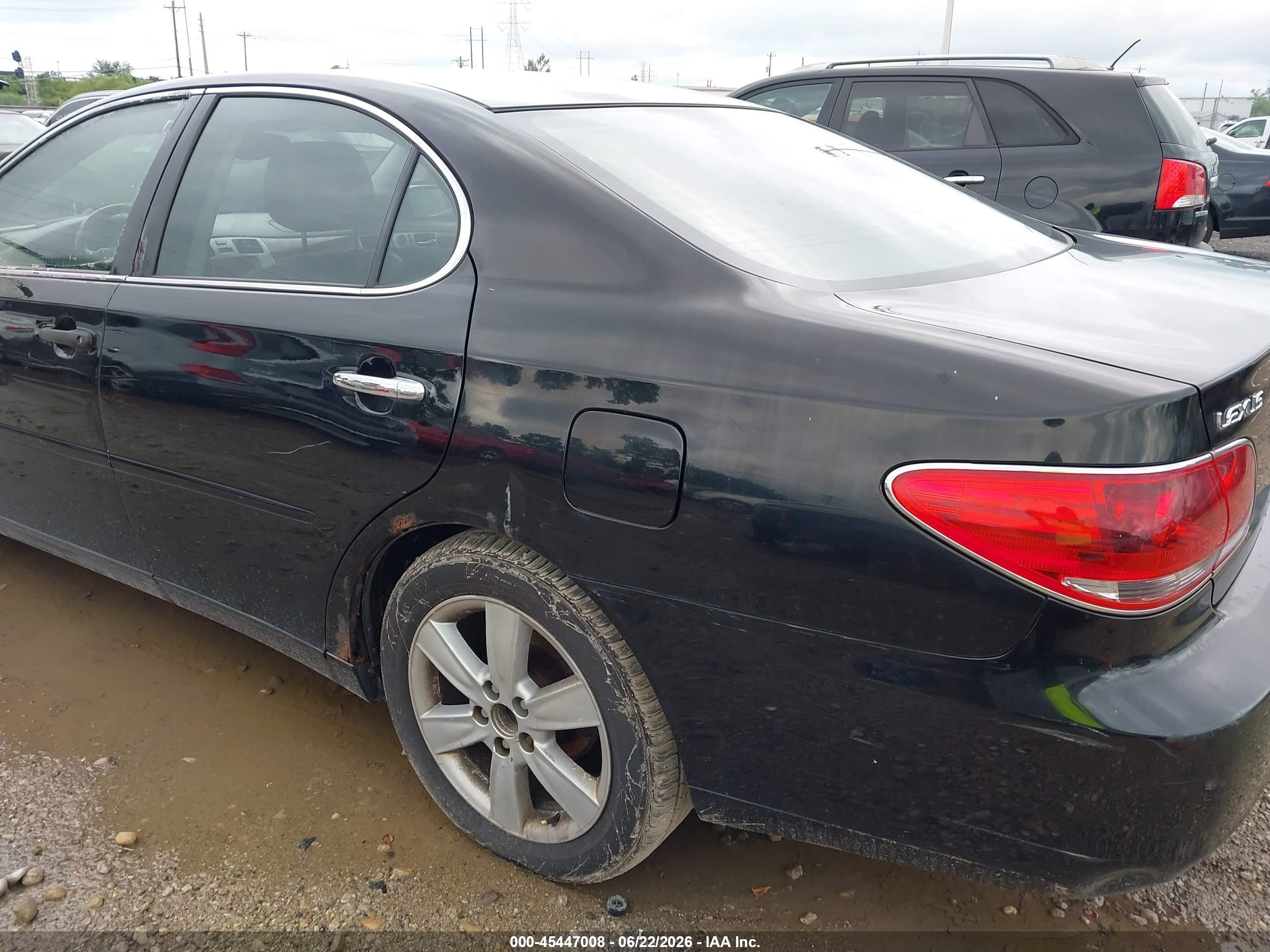 2005 Lexus Es 330   Black vin: JTHBA30G655062077