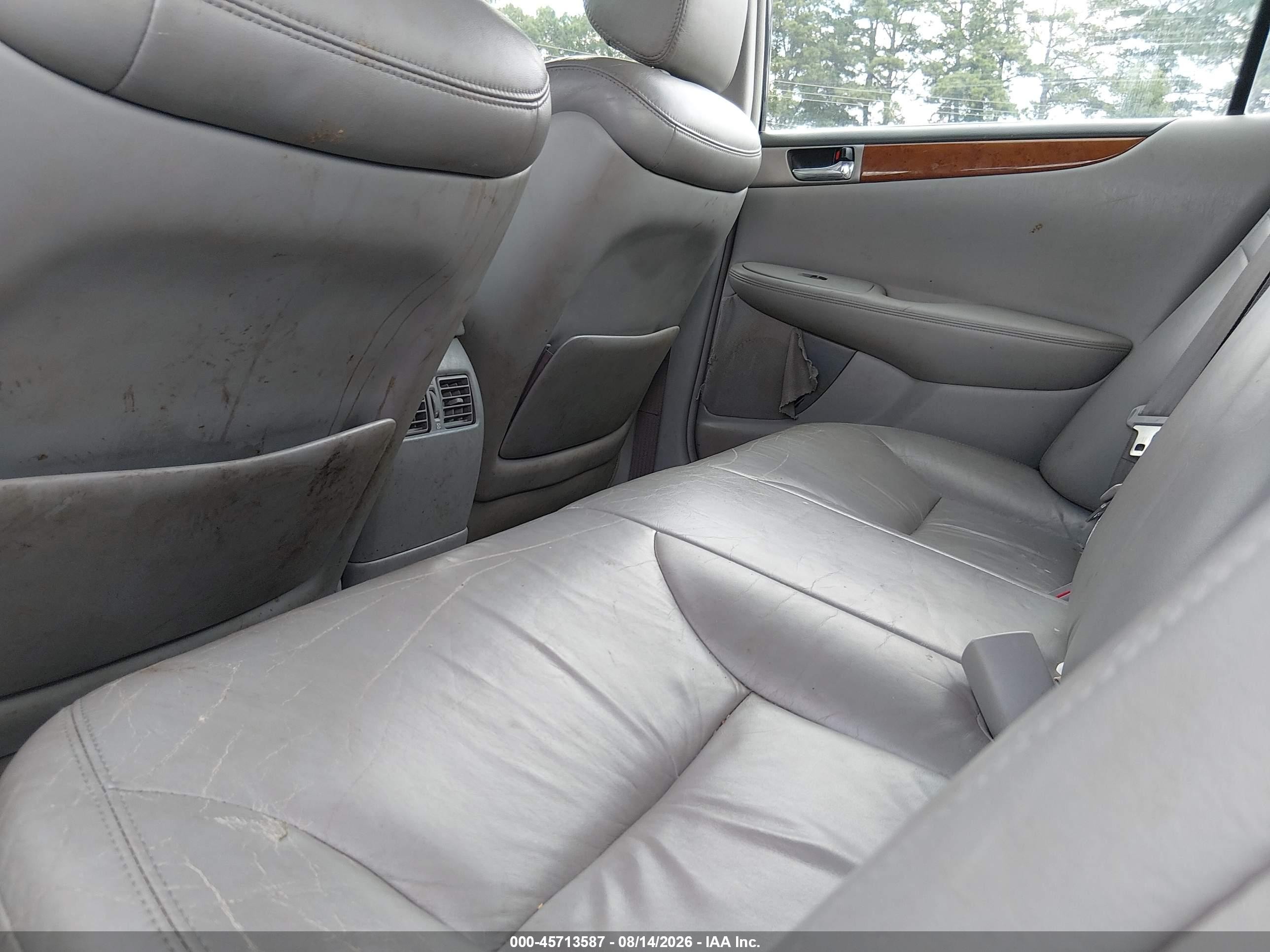 2005 Lexus Es 330   Silver vin: JTHBA30G655065237
