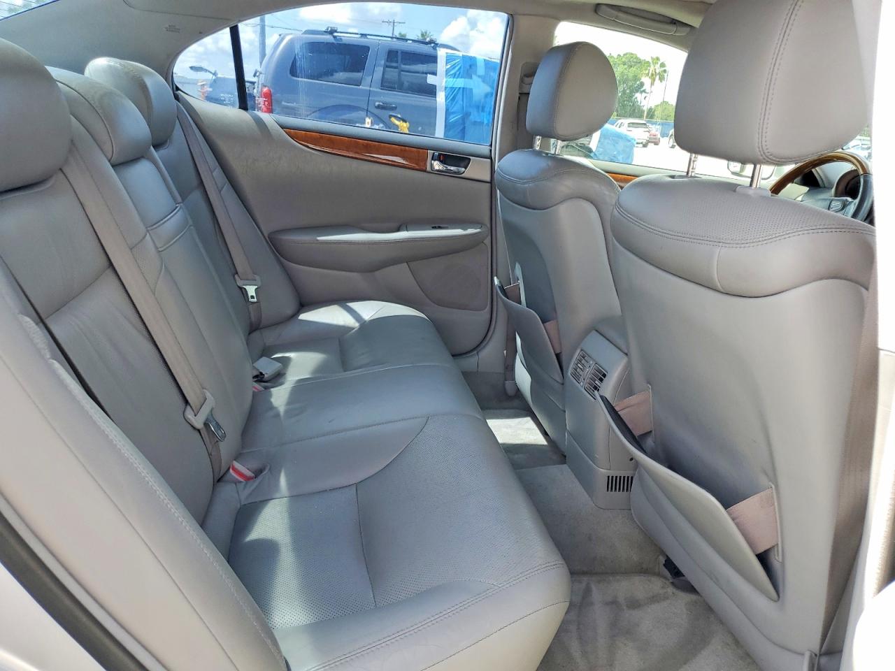 2005 Lexus Es 330 Silver vin: JTHBA30G655076058