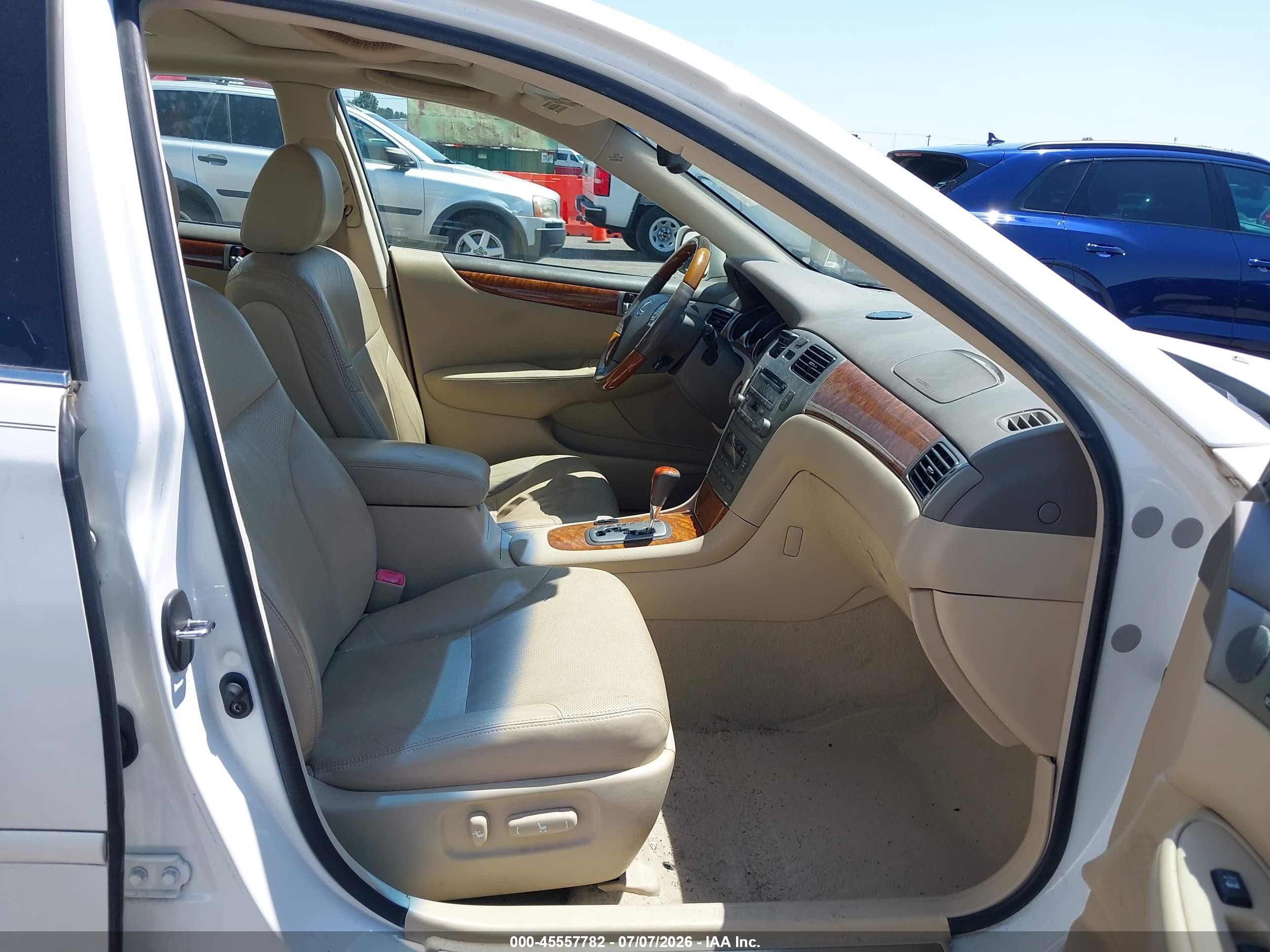 2005 Lexus Es 330 Белый vin: JTHBA30G655097542