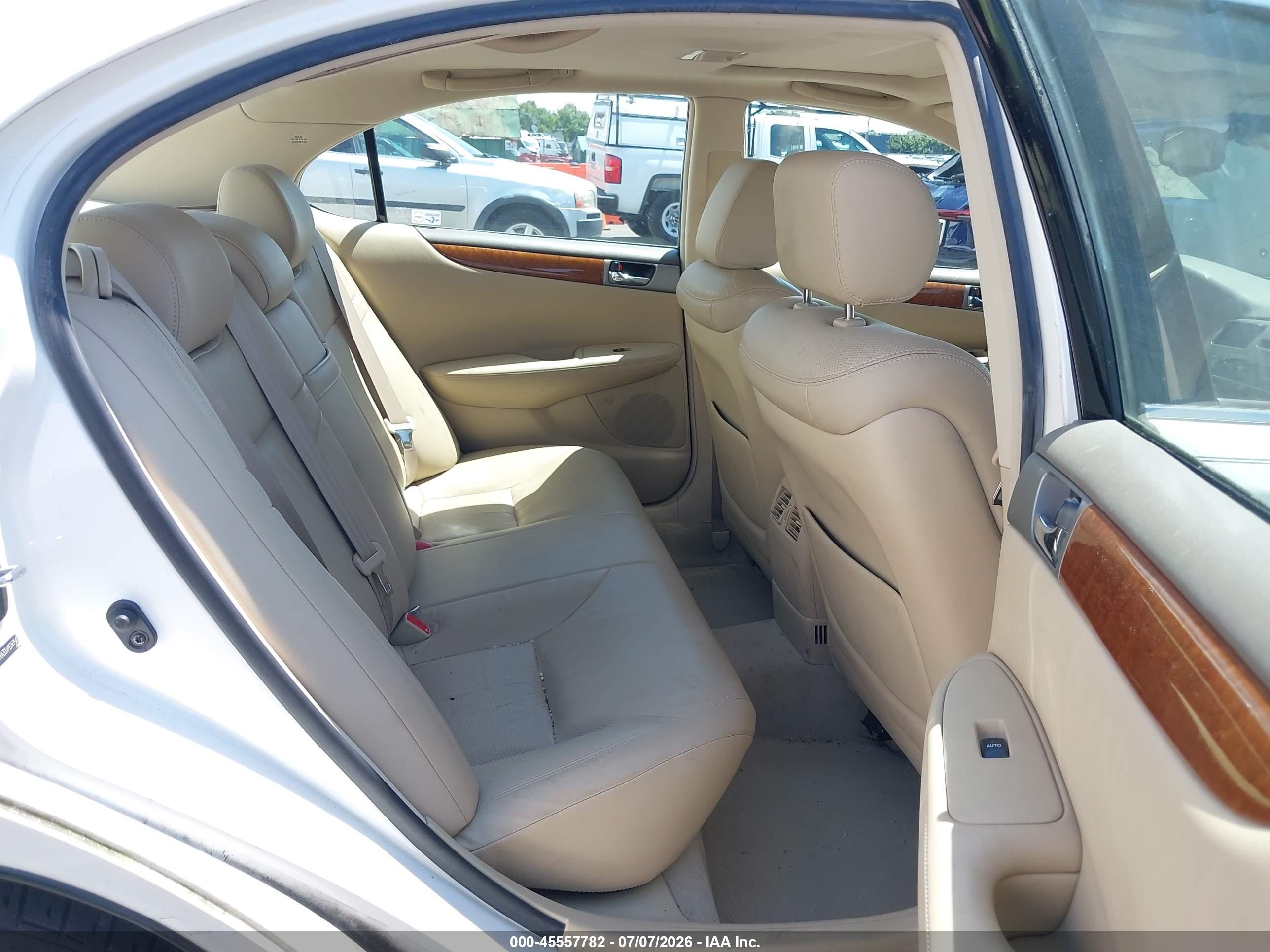 2005 Lexus Es 330 Белый vin: JTHBA30G655097542