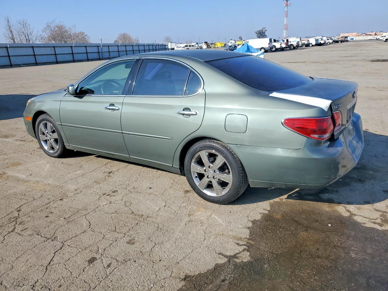 2005 Lexus Es 330 Green vin: JTHBA30G655105087