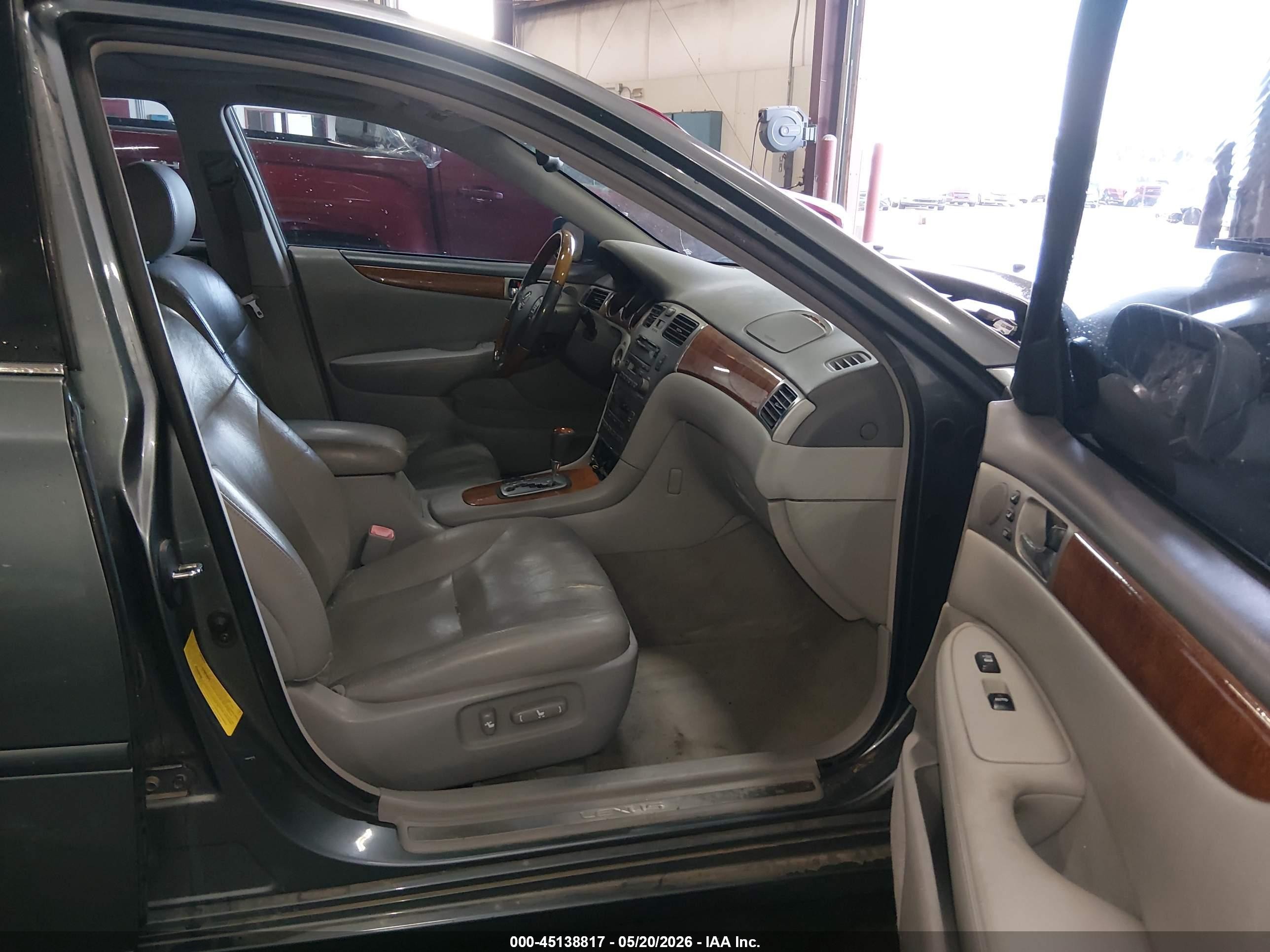 2005 Lexus Es 330   Gray vin: JTHBA30G655119670