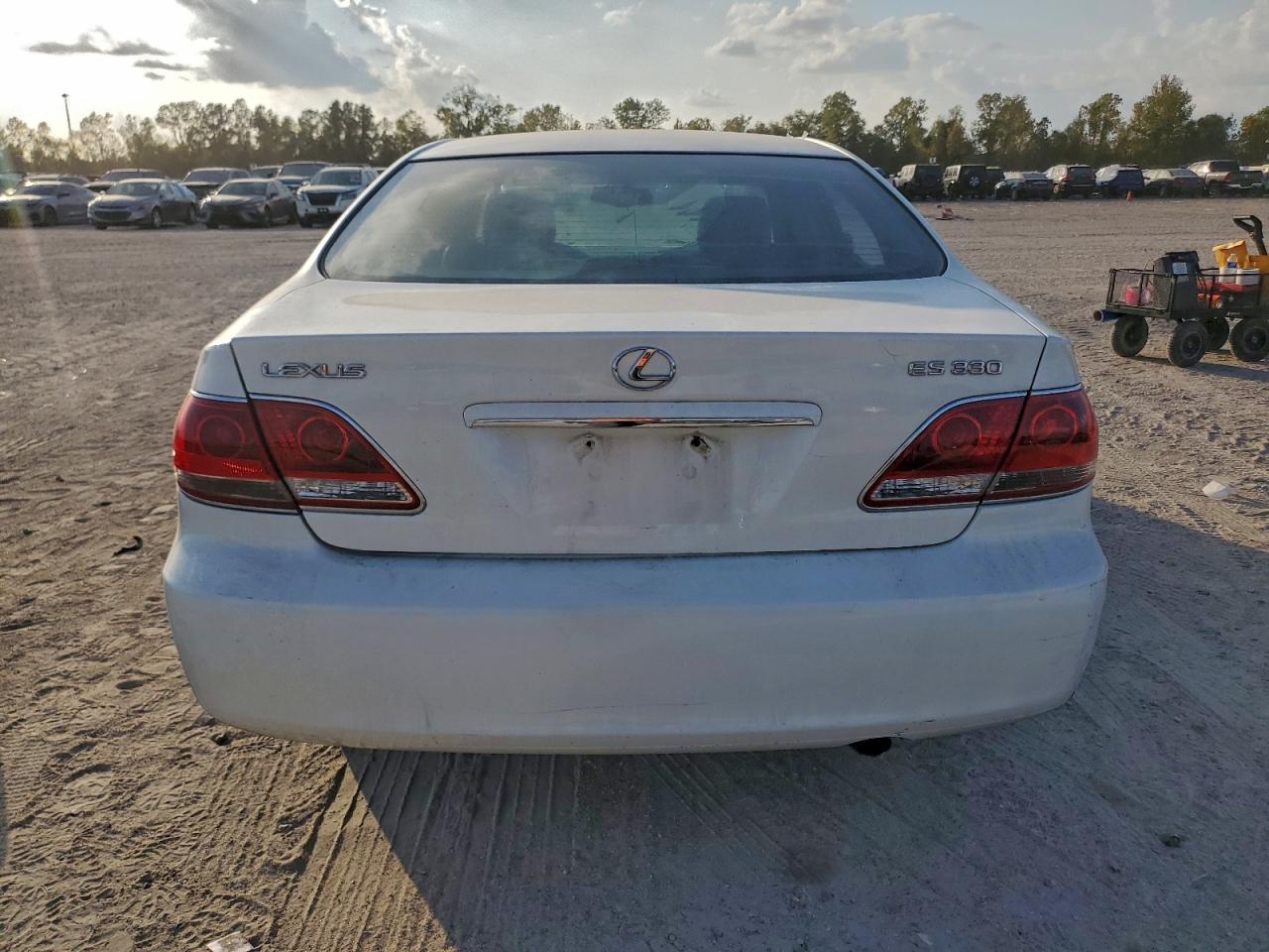 2005 Lexus Es Белый vin: JTHBA30G655129132
