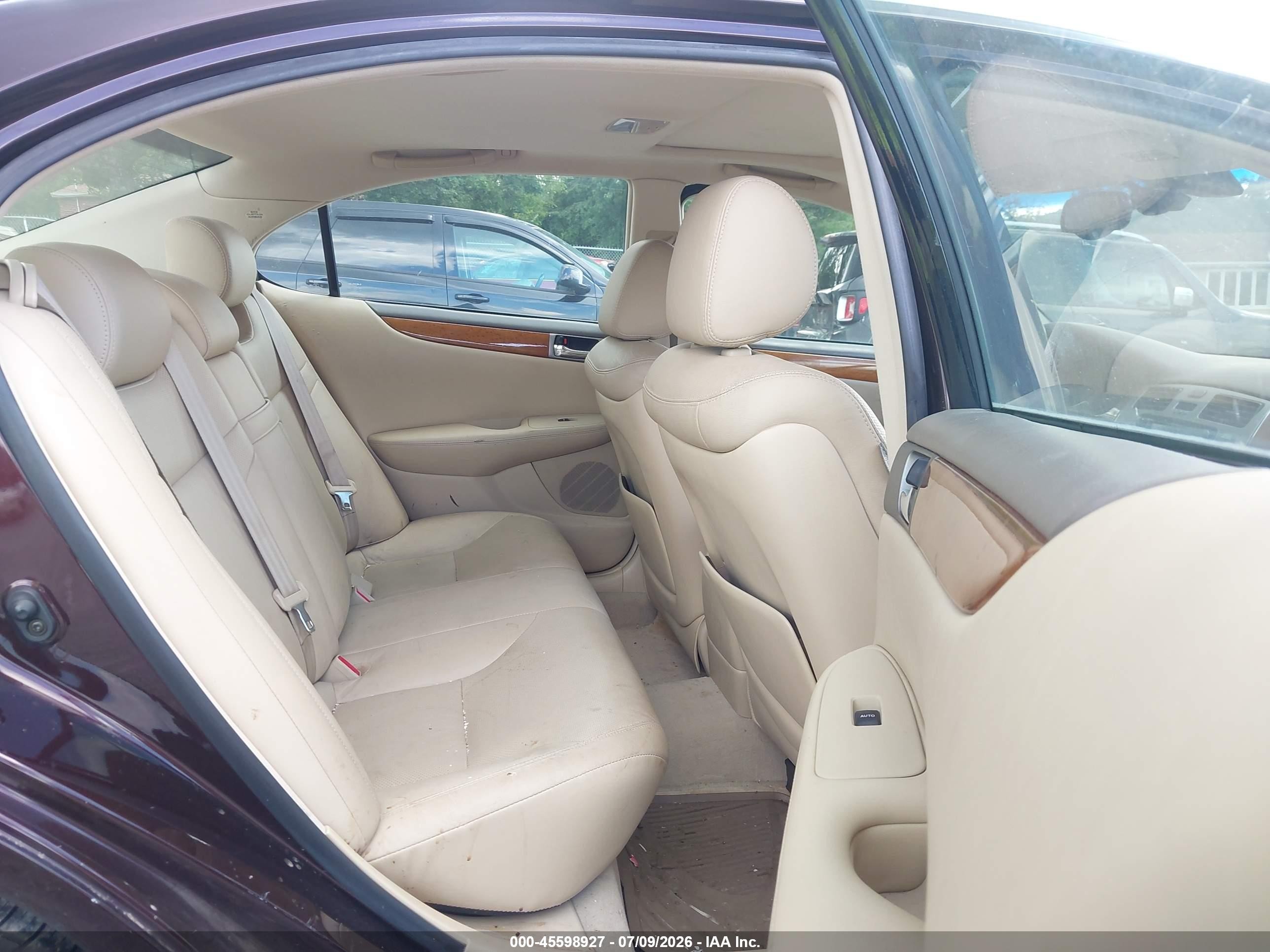 2005 Lexus Es 330   Red vin: JTHBA30G655136775