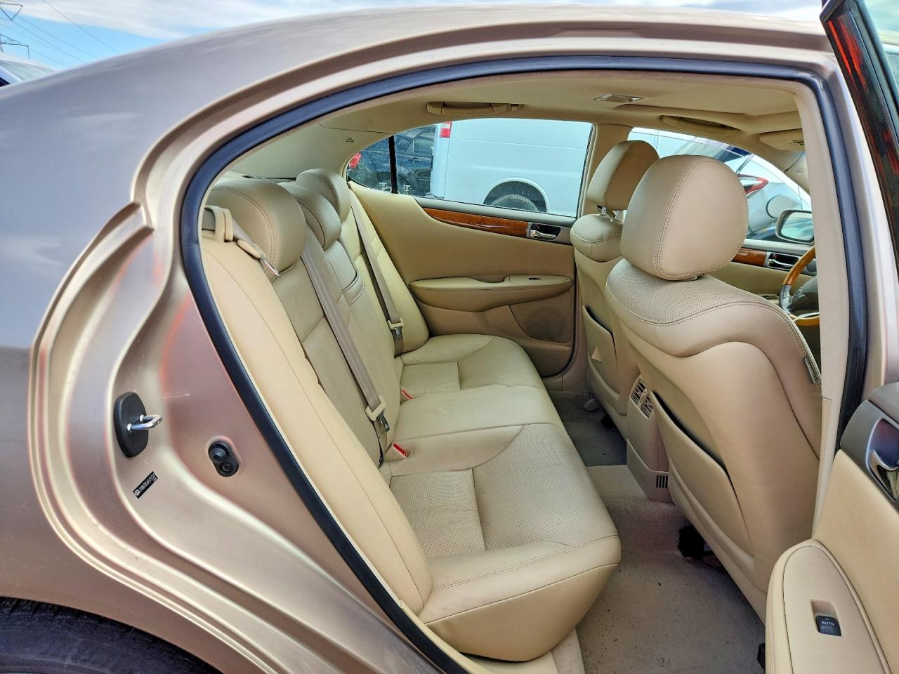 2006 Lexus Es 330 Бежевый vin: JTHBA30G665157241