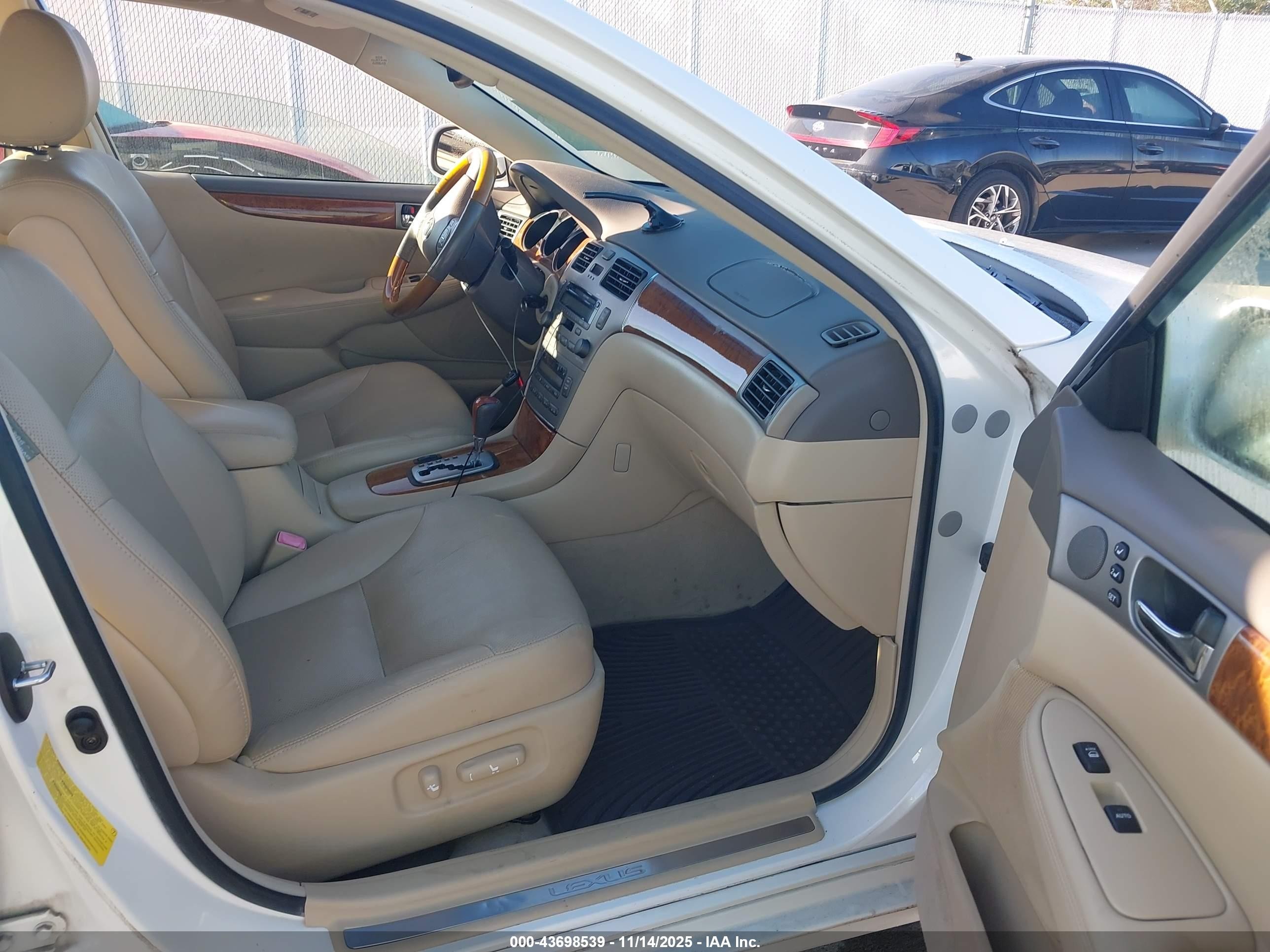 2006 Lexus Es 330   White vin: JTHBA30G665175559