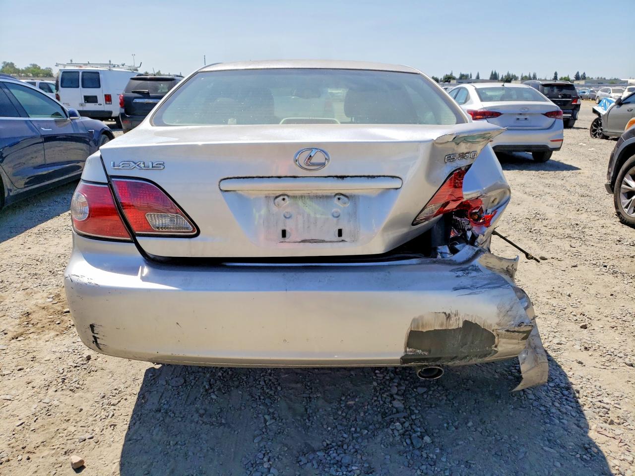 2004 Lexus Es 330 Silver vin: JTHBA30G740007357