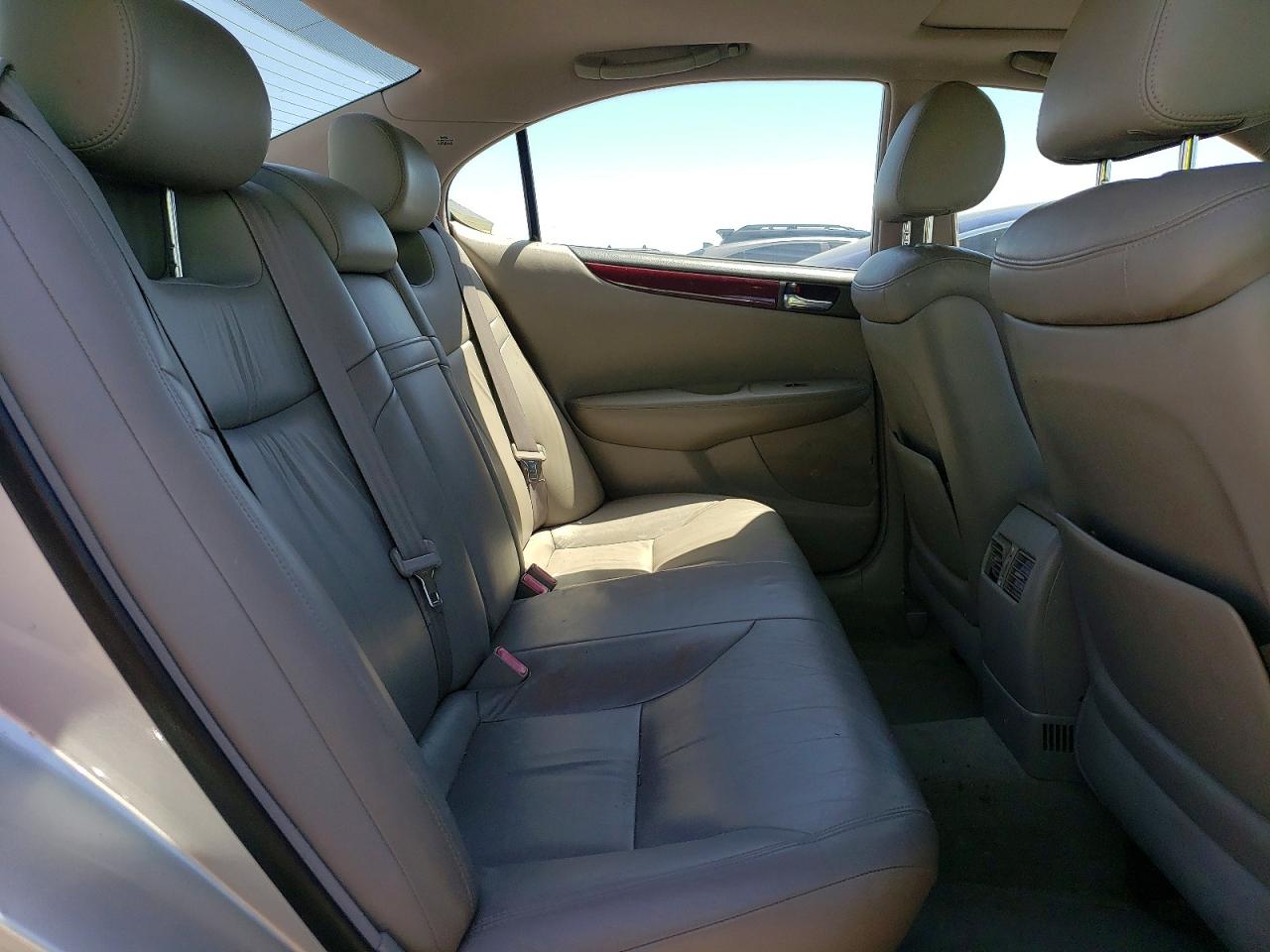 2004 Lexus Es 330 Silver vin: JTHBA30G740007357