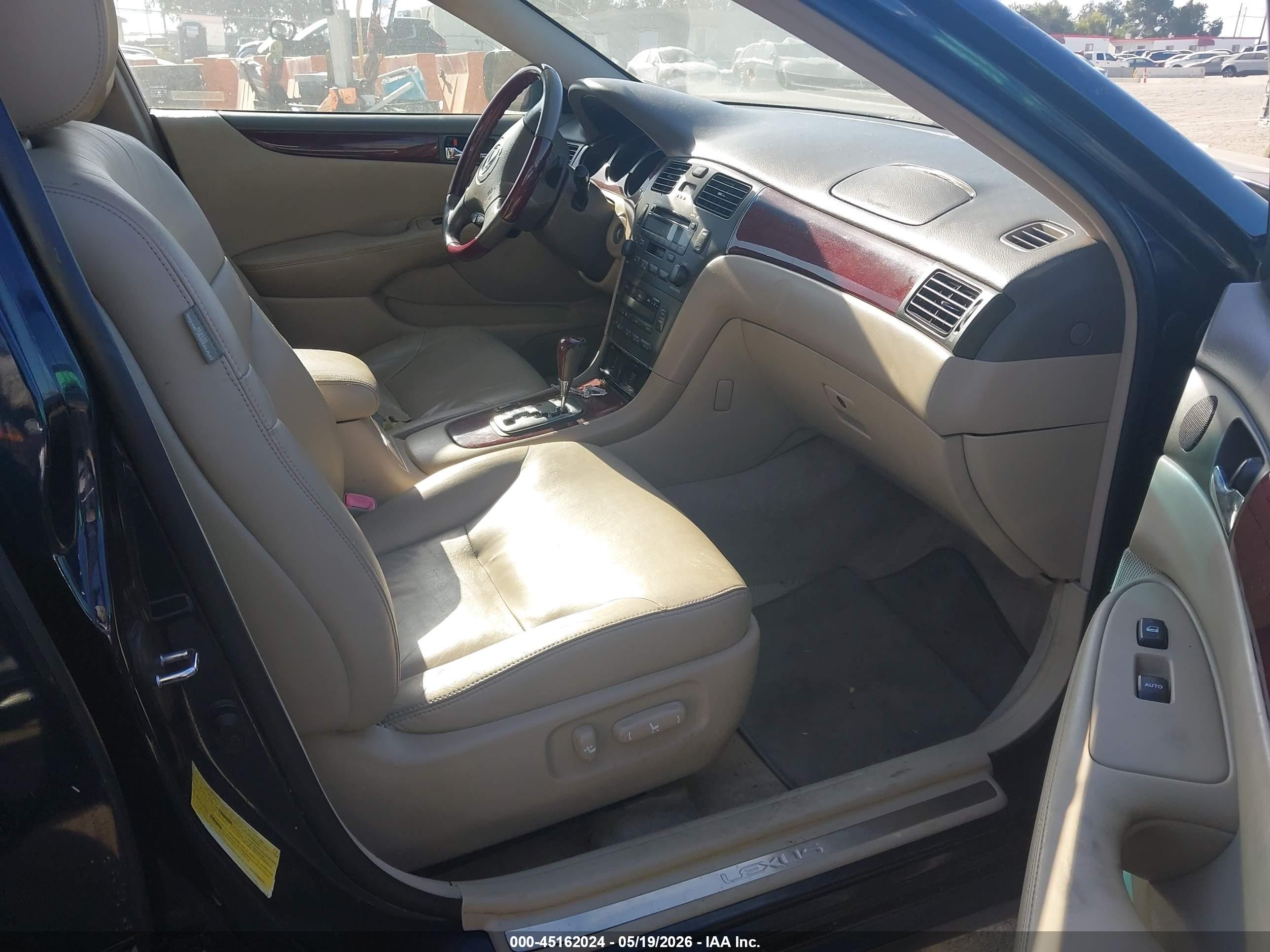 2004 Lexus Es 330 Dark Blue vin: JTHBA30G740008573