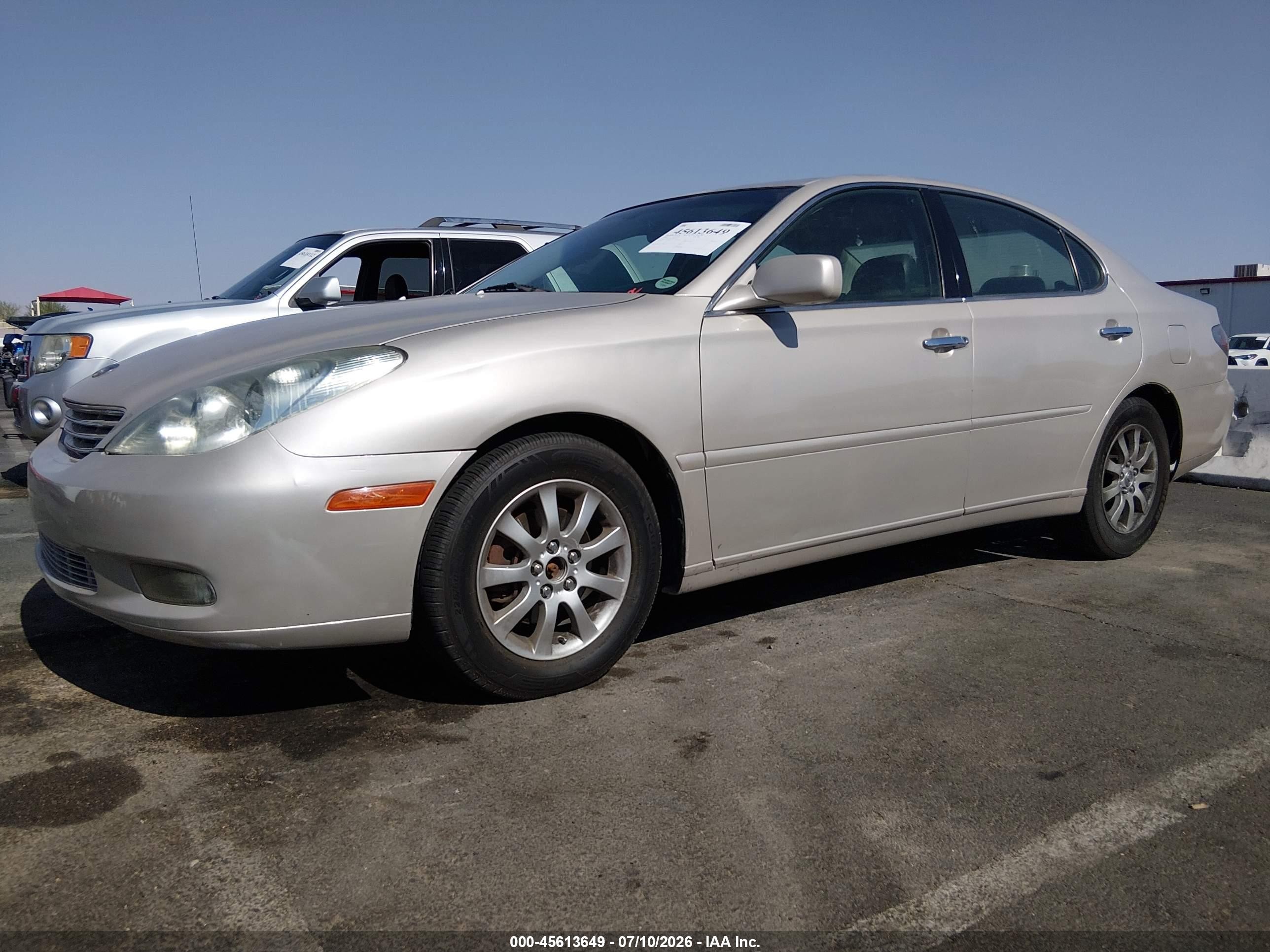2004 Lexus Es 330   Beige vin: JTHBA30G740014325