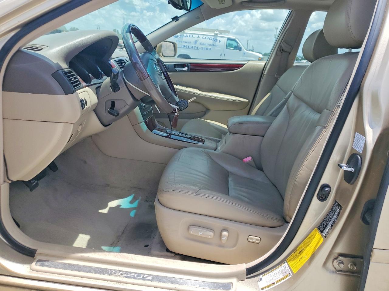 2004 Lexus Es 330 Beige vin: JTHBA30G740014809