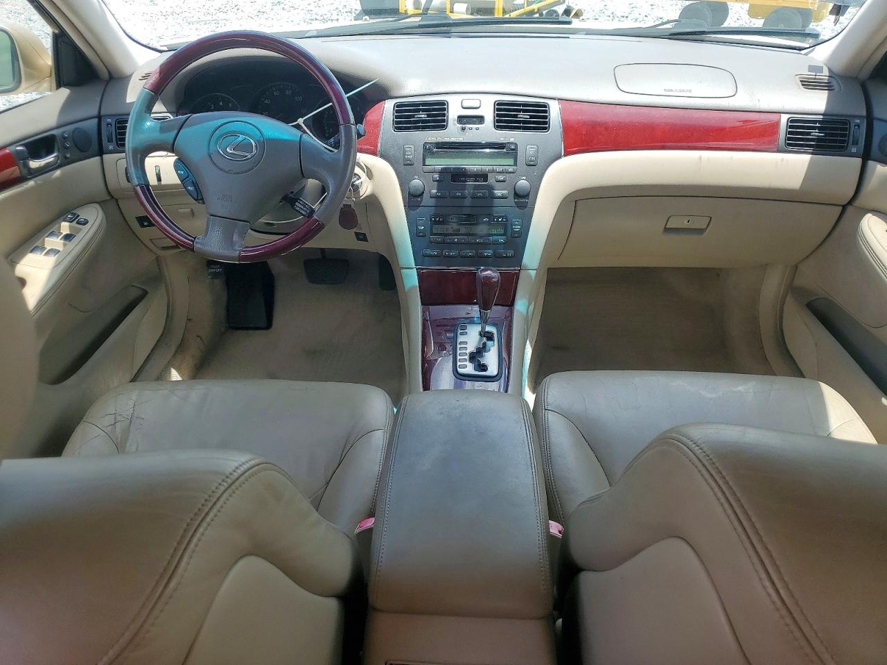2004 Lexus Es 330 Beige vin: JTHBA30G740014809