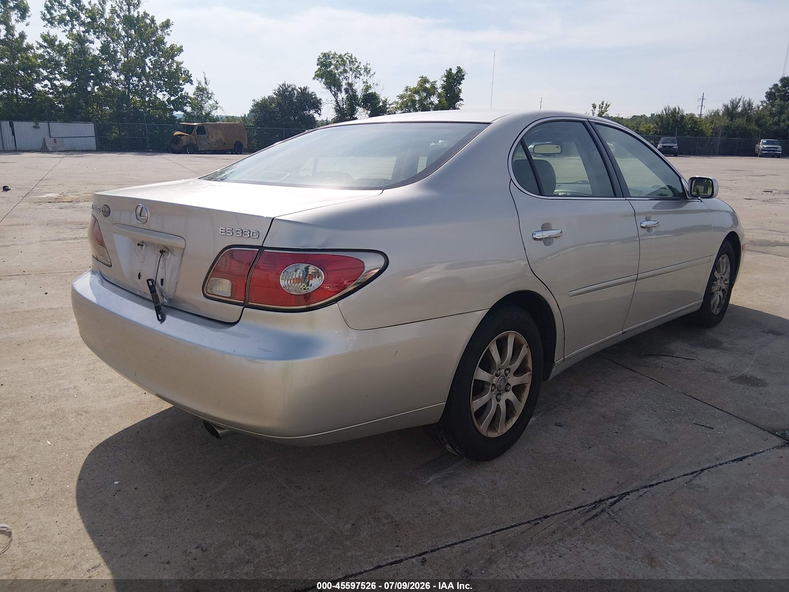 2004 Lexus Es 330   Silver vin: JTHBA30G740021906