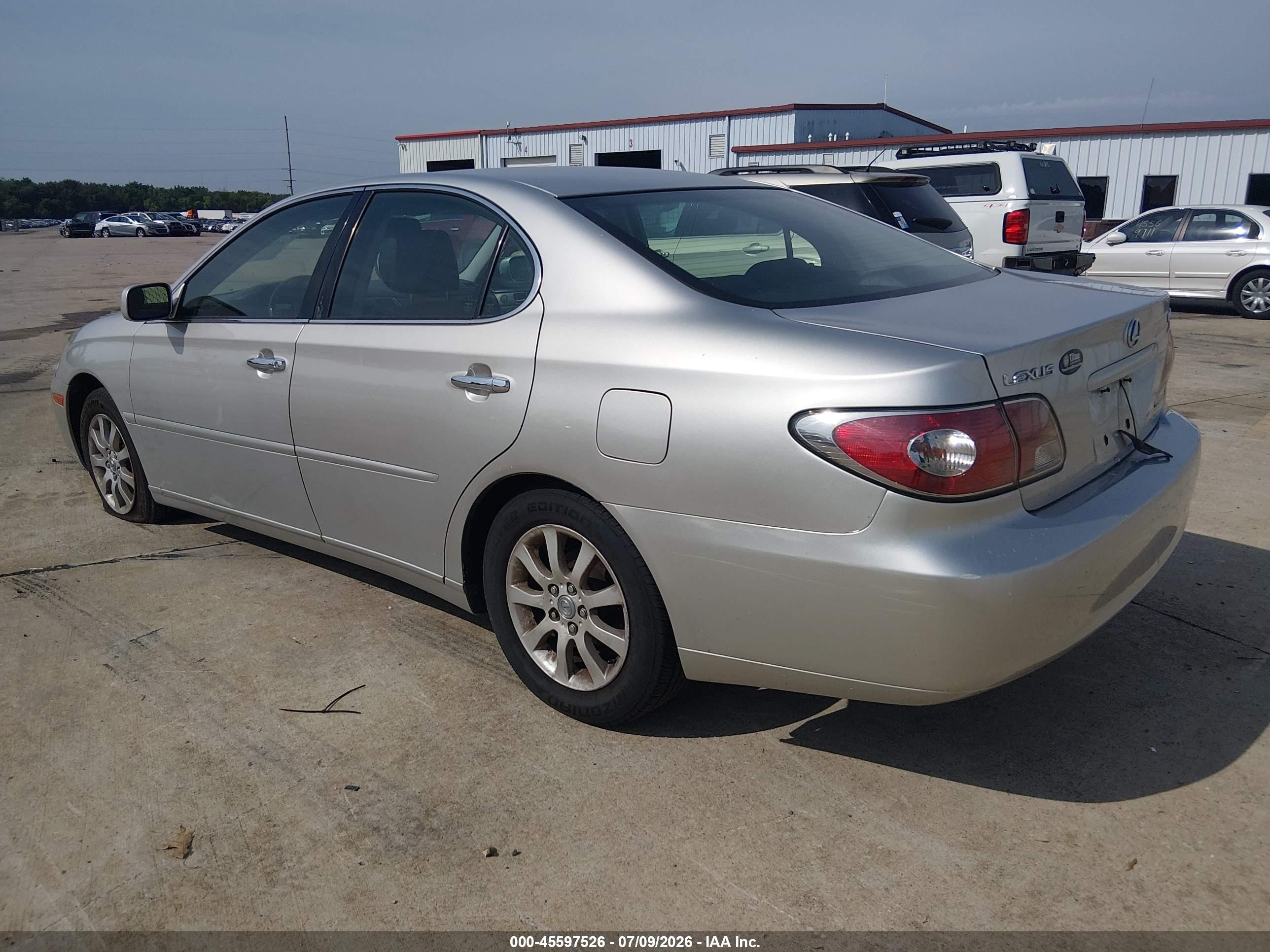 2004 Lexus Es 330   Silver vin: JTHBA30G740021906