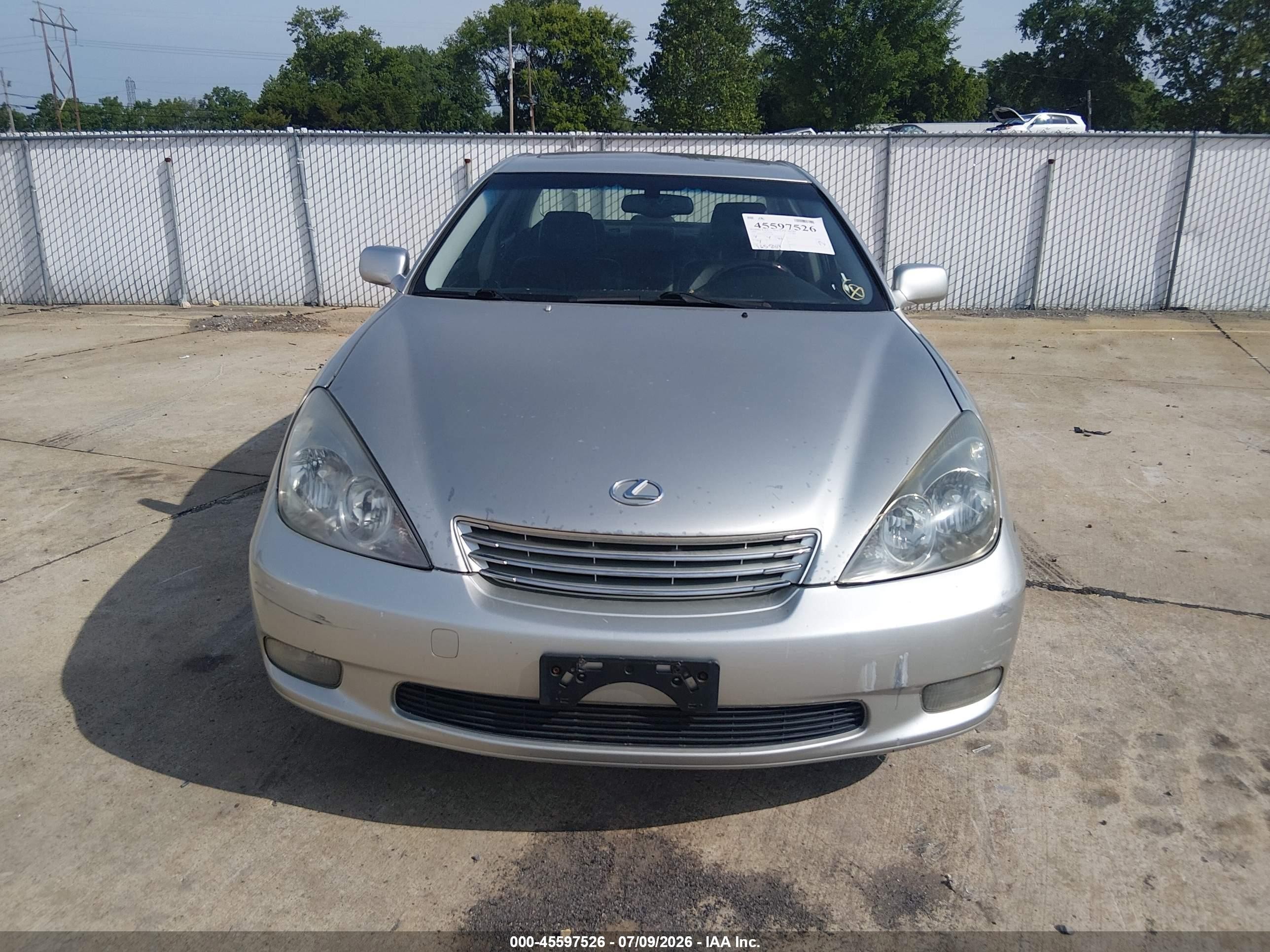 2004 Lexus Es 330   Silver vin: JTHBA30G740021906