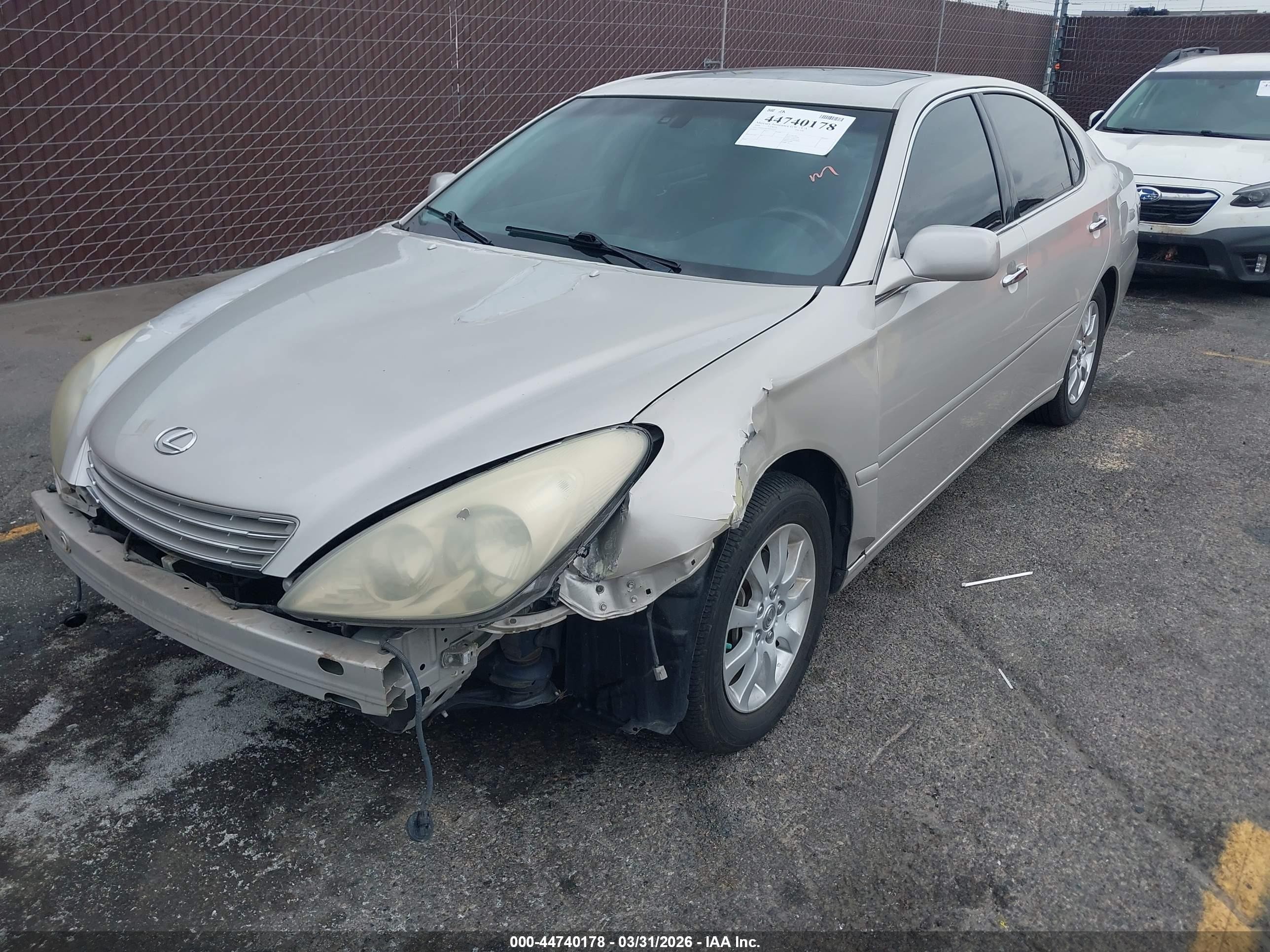 2004 Lexus Es 330   Cream vin: JTHBA30G745003277