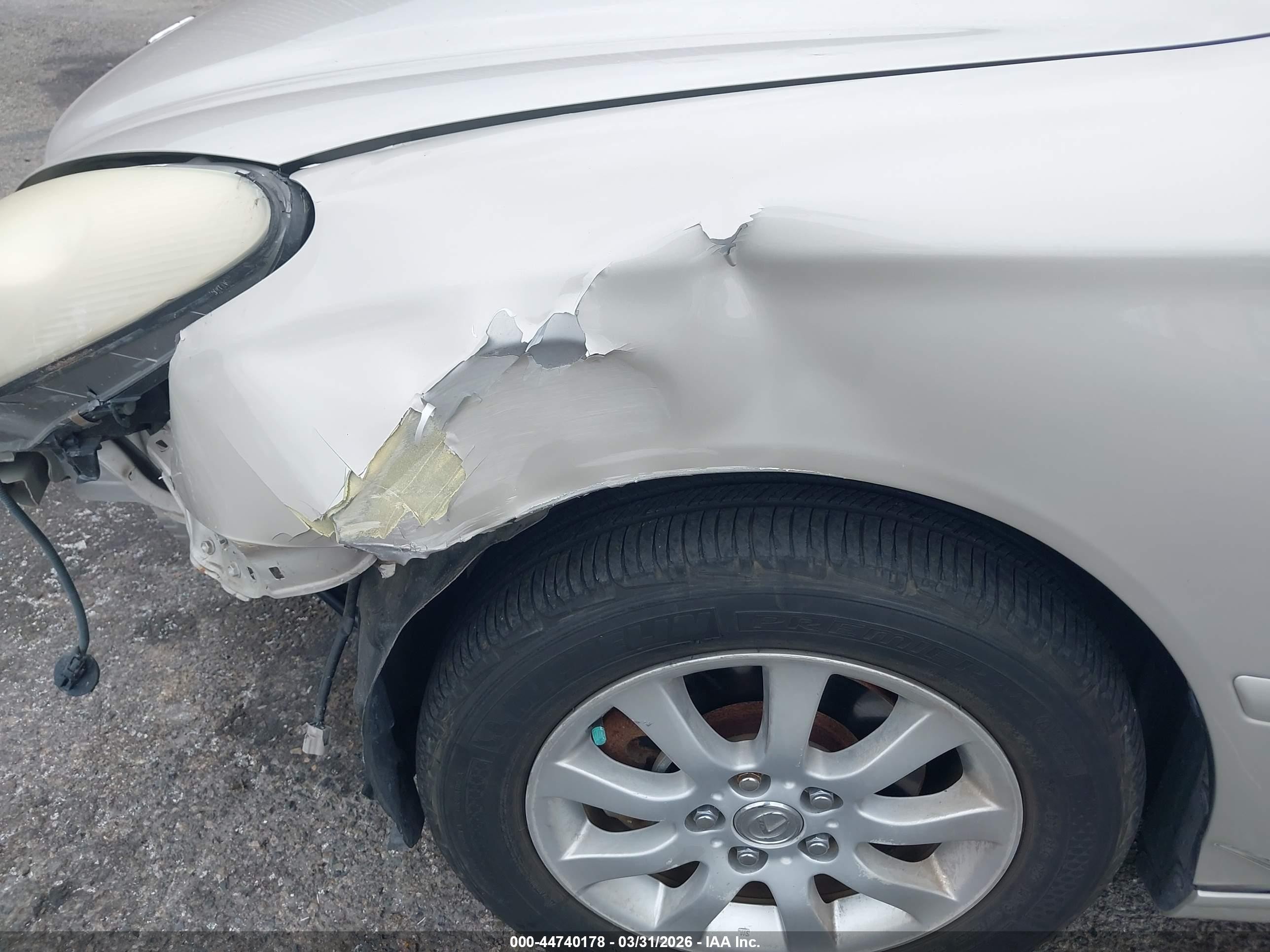 2004 Lexus Es 330   Cream vin: JTHBA30G745003277