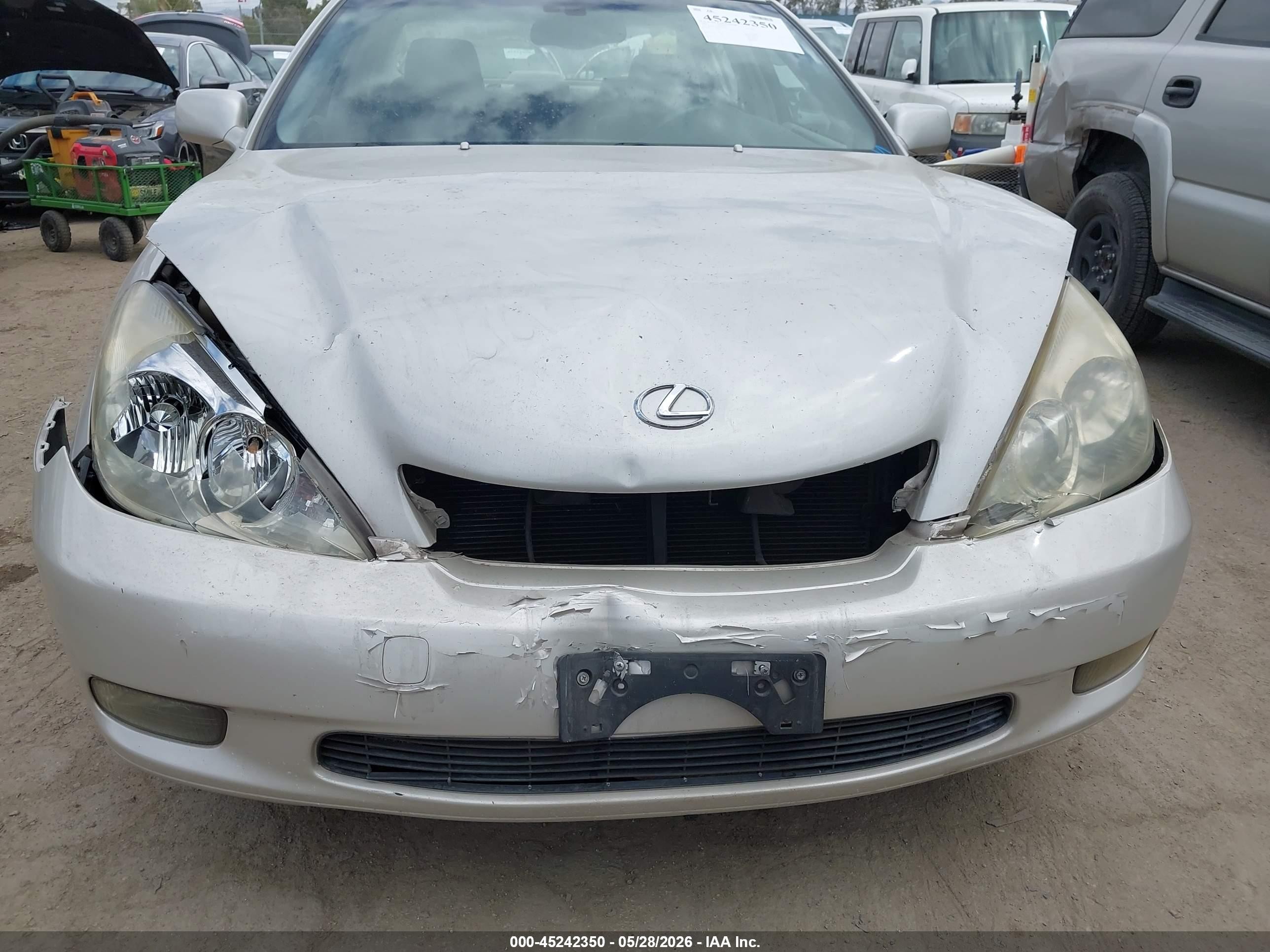 2004 Lexus Es 330   Серебряный vin: JTHBA30G745005692