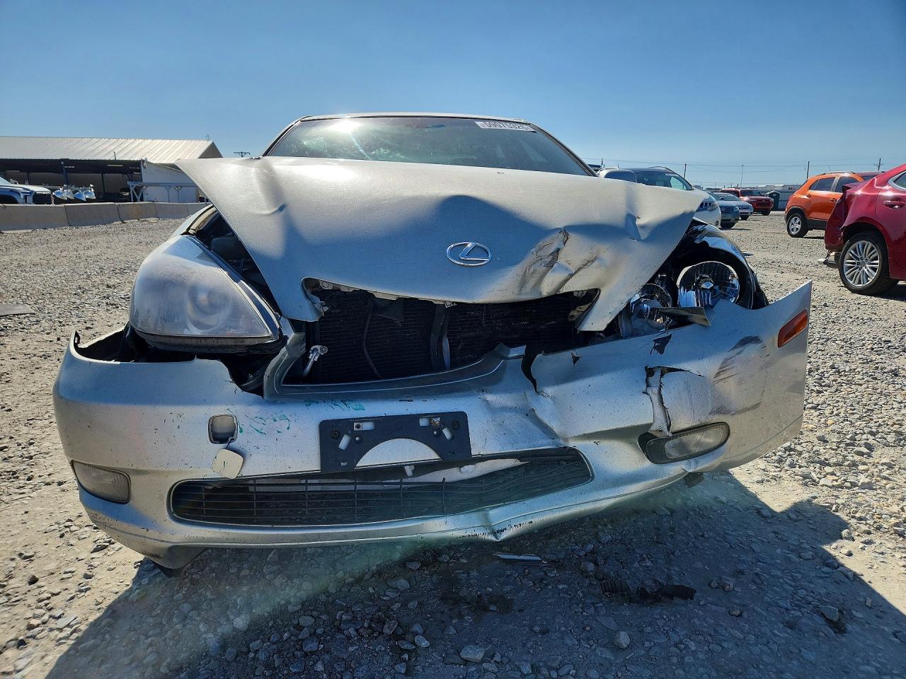 2004 Lexus Es 330 Silver vin: JTHBA30G745009385