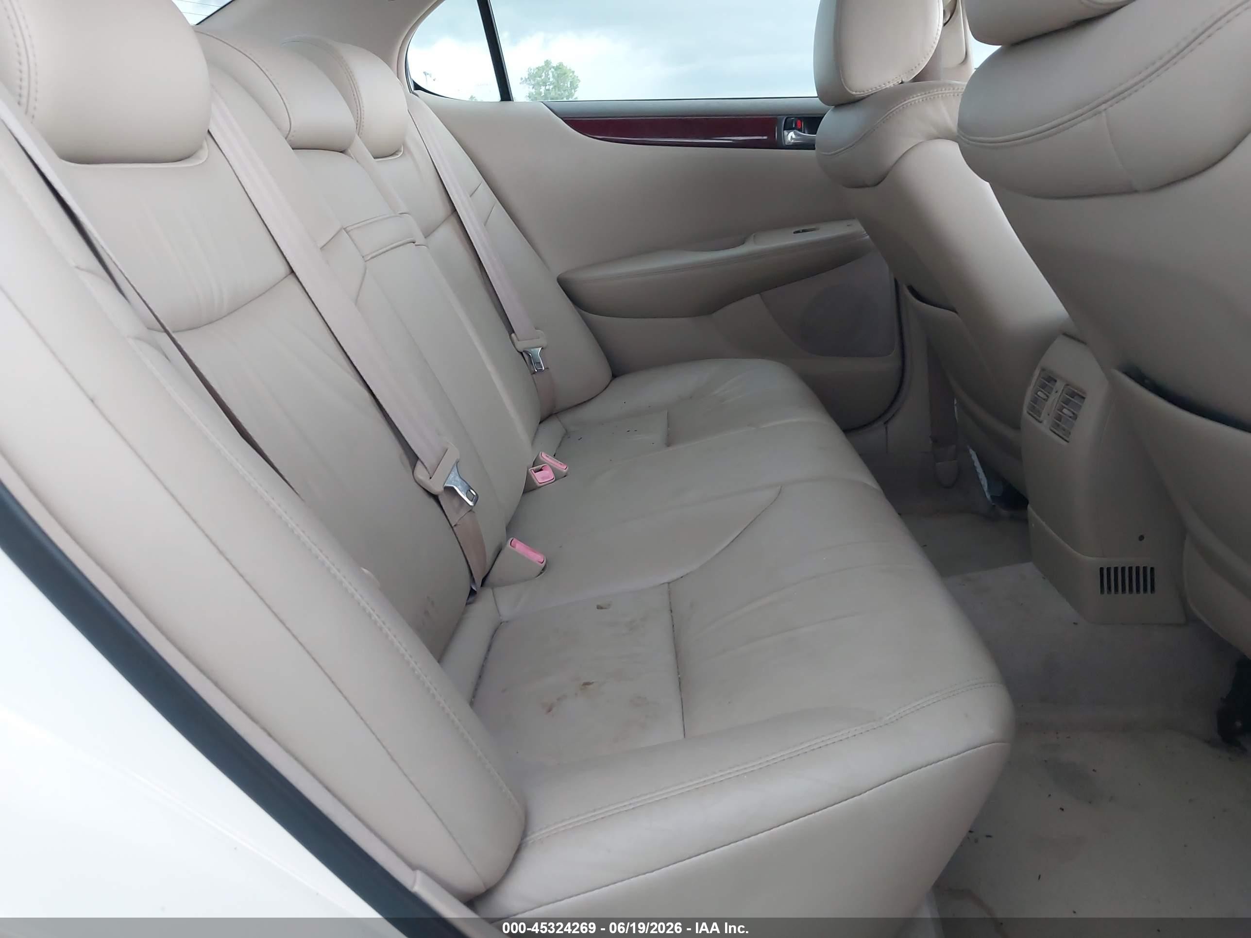 2004 Lexus Es 330   White vin: JTHBA30G745019849