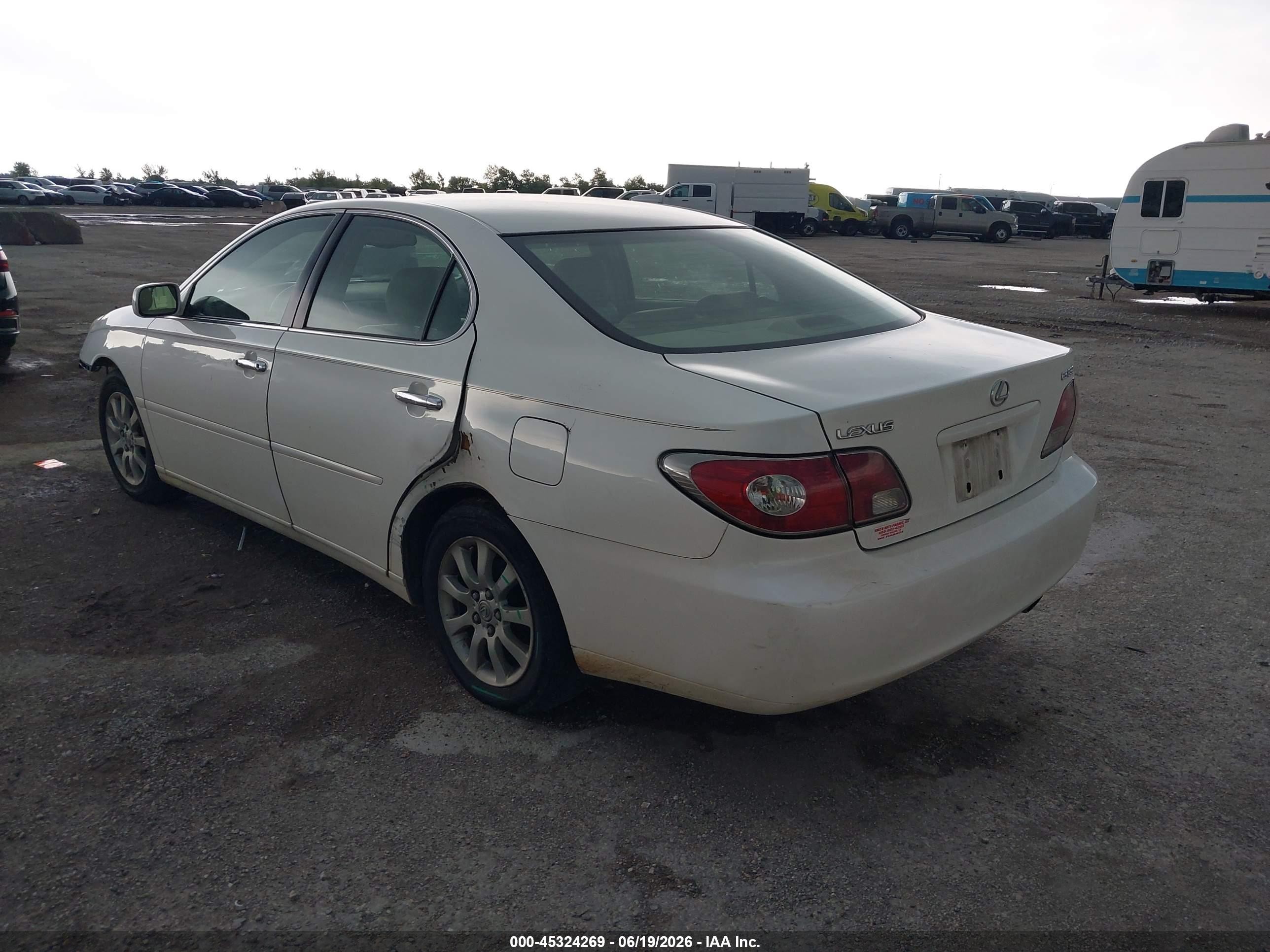 2004 Lexus Es 330   White vin: JTHBA30G745019849