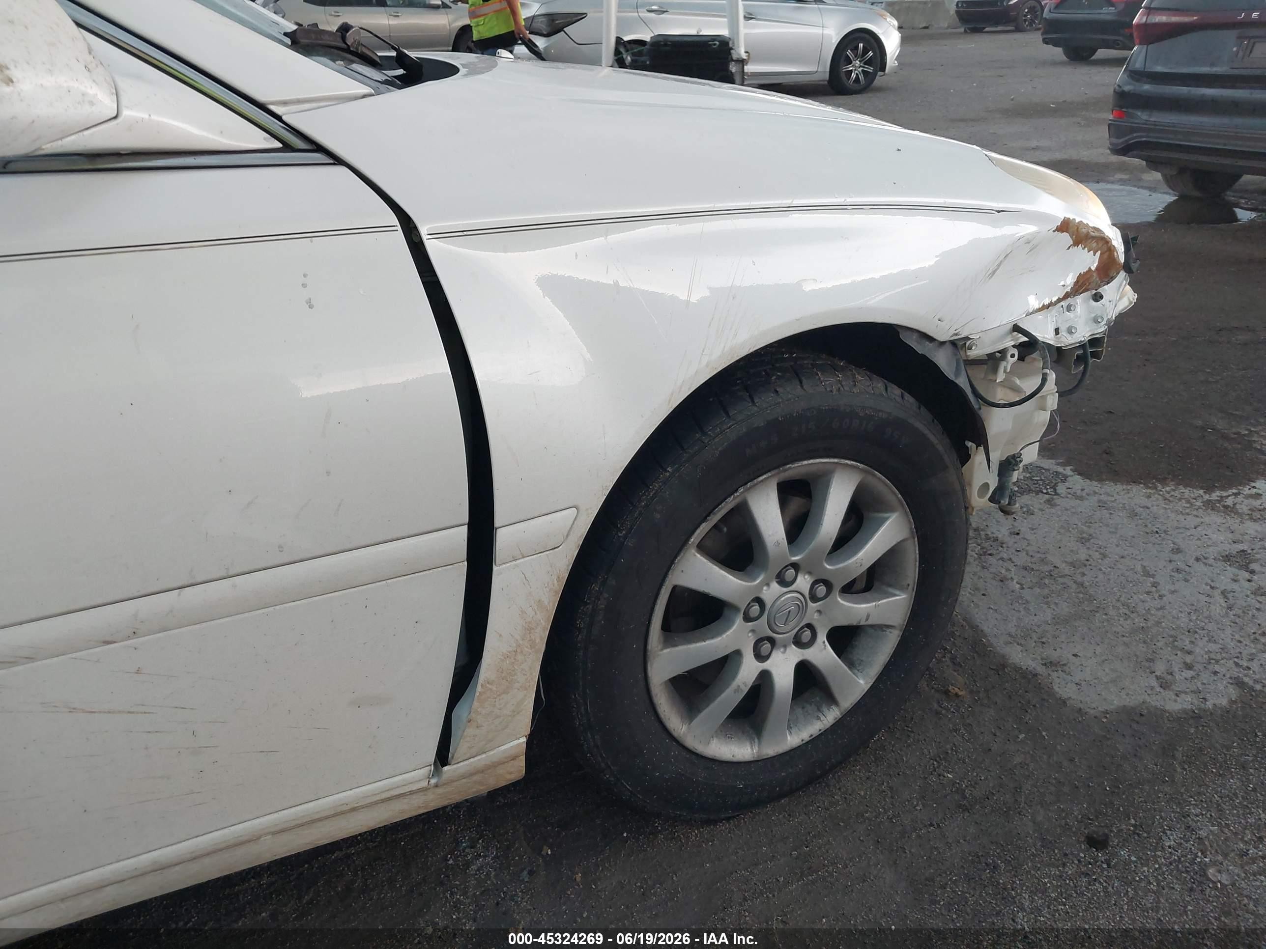 2004 Lexus Es 330   White vin: JTHBA30G745019849