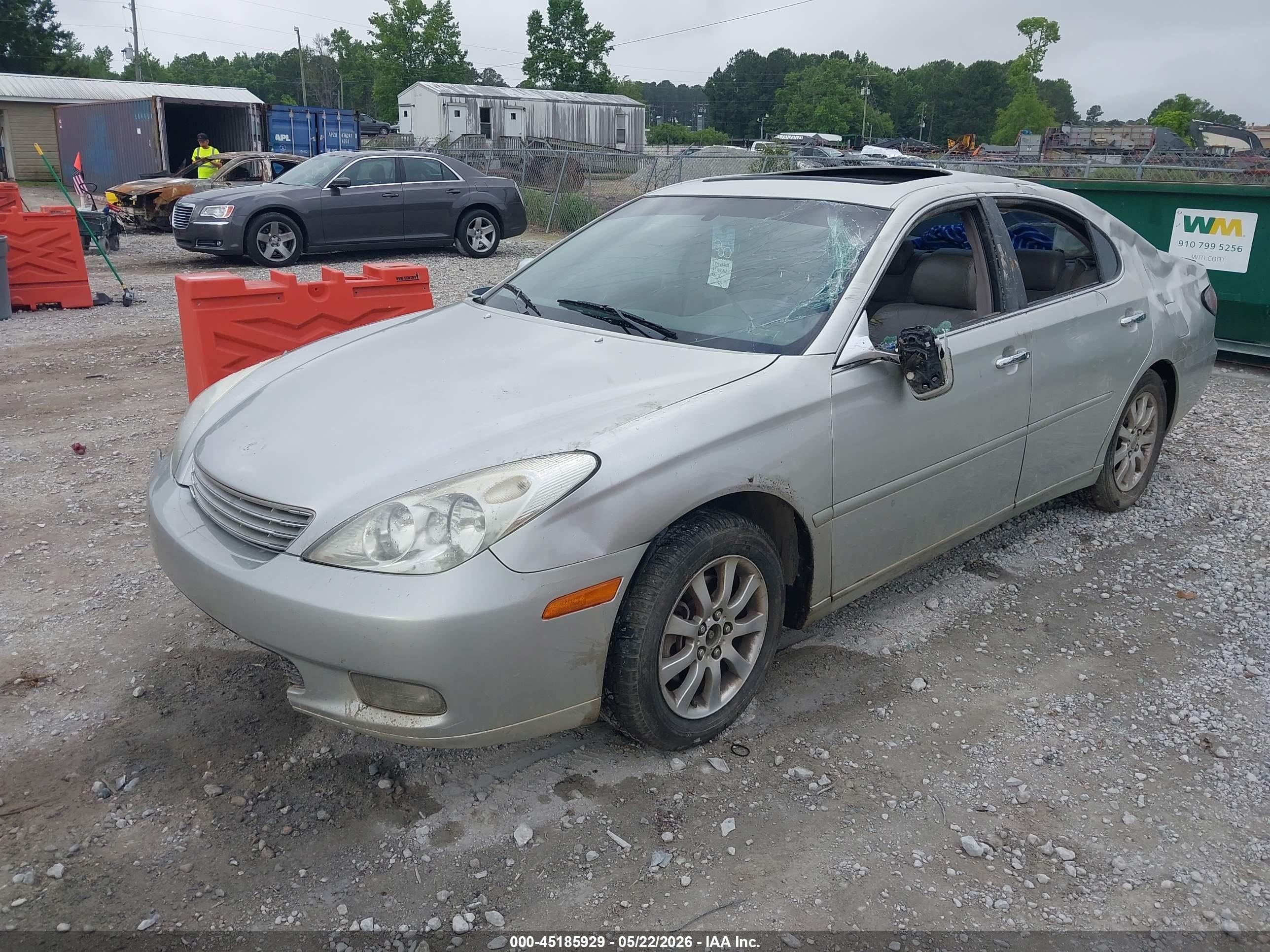 2004 Lexus Es 330   Silver vin: JTHBA30G745032679