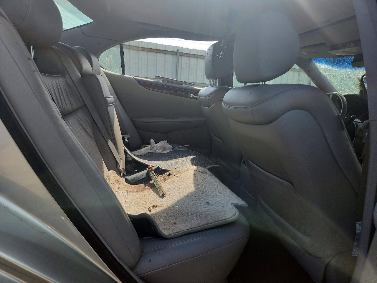 2004 Lexus Es 330 Silver vin: JTHBA30G745036313