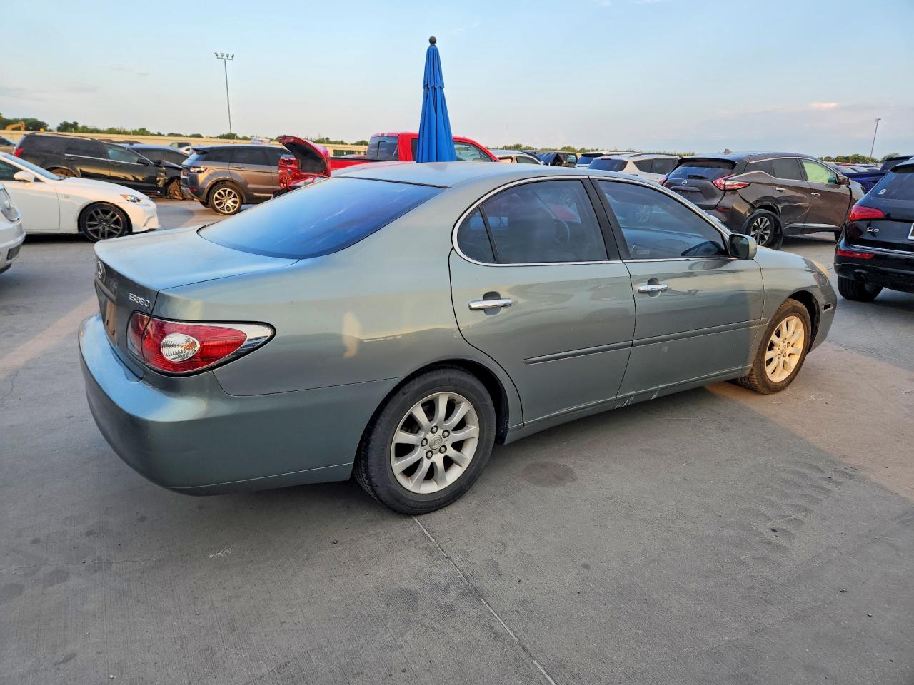 2004 Lexus Es 330 Silver vin: JTHBA30G745040166