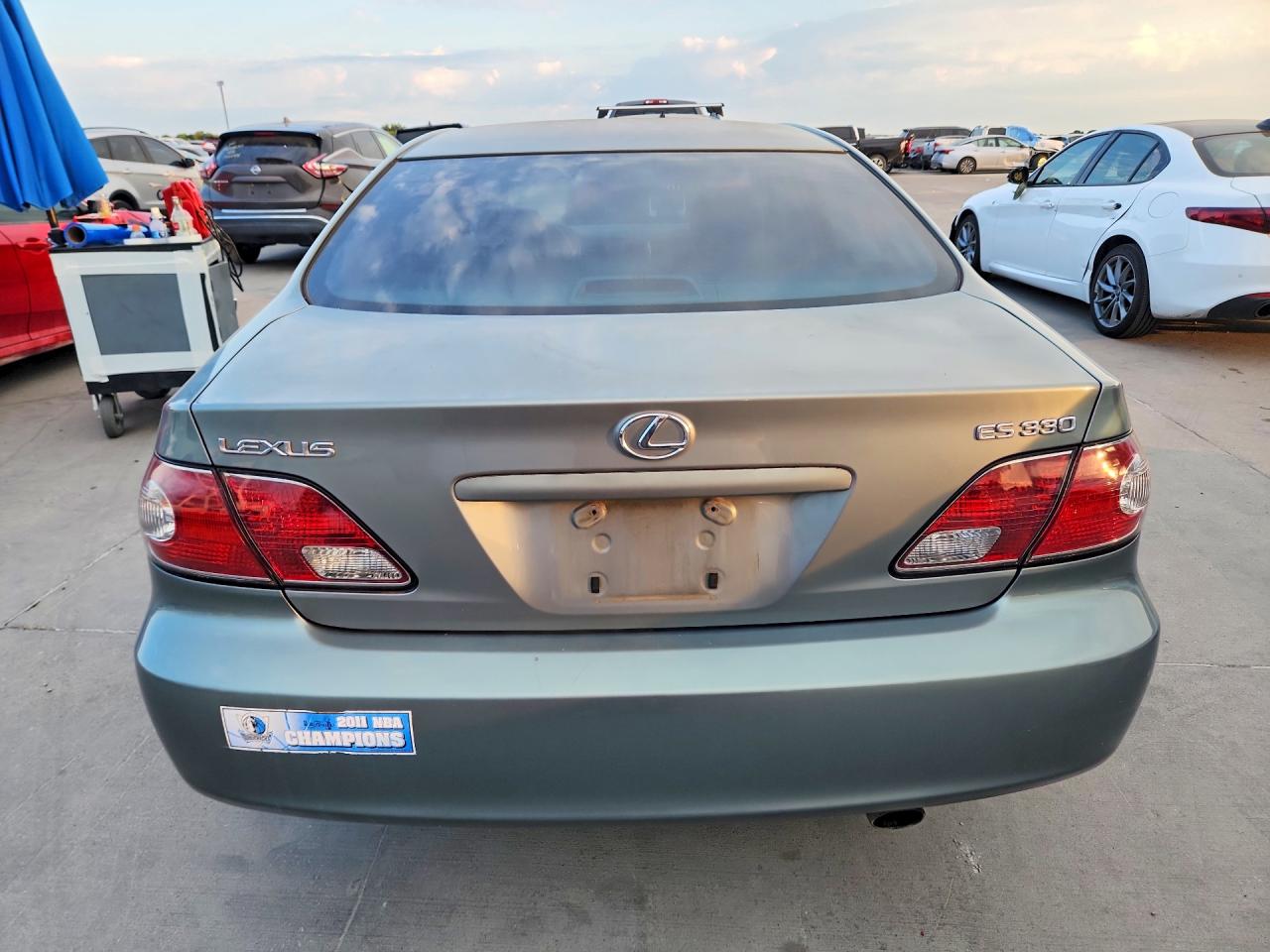 2004 Lexus Es 330 Silver vin: JTHBA30G745040166