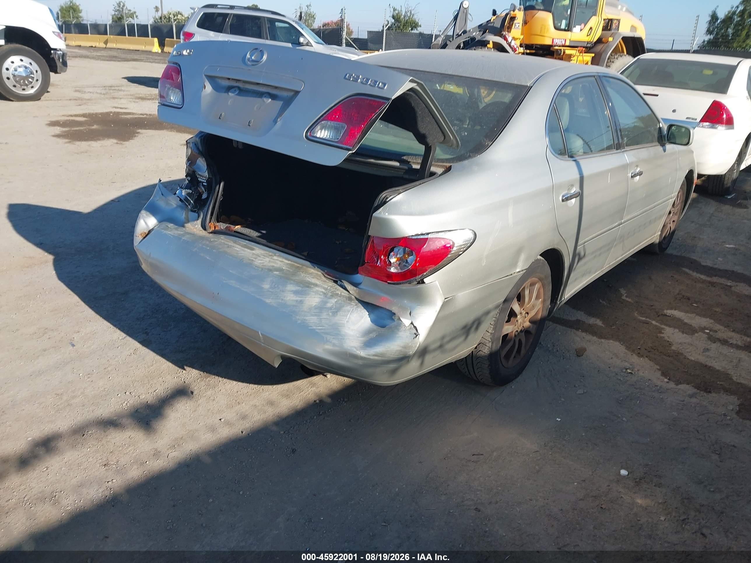 2004 Lexus Es 330   Серебряный vin: JTHBA30G745051877