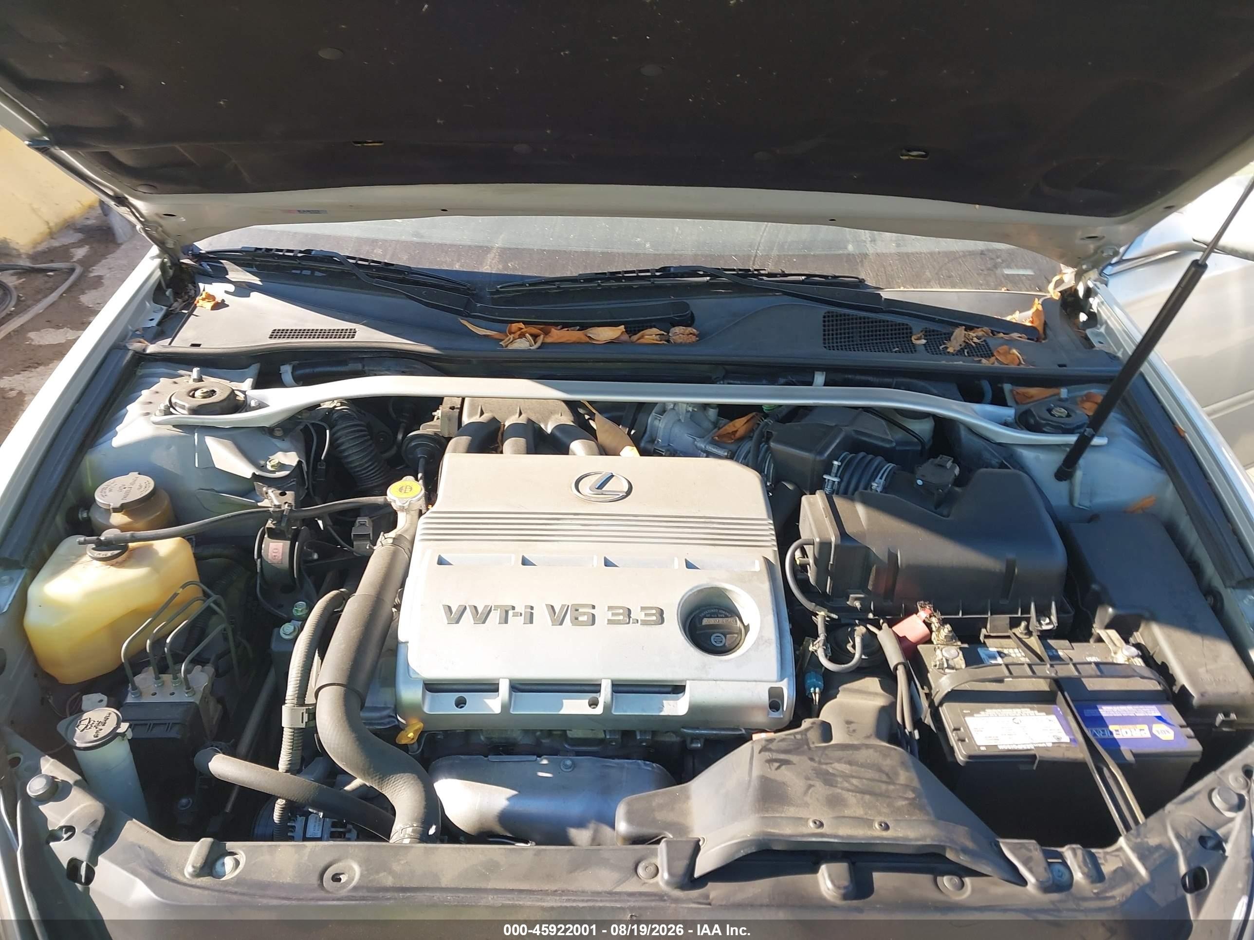 2004 Lexus Es 330   Серебряный vin: JTHBA30G745051877