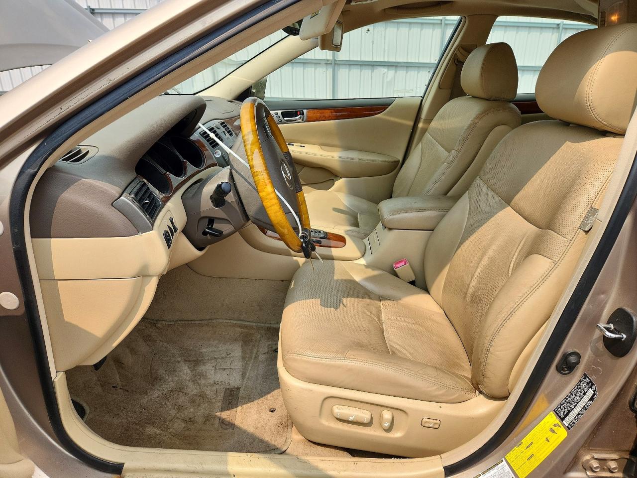 2005 Lexus Es 330 Желто-коричневый vin: JTHBA30G755061052