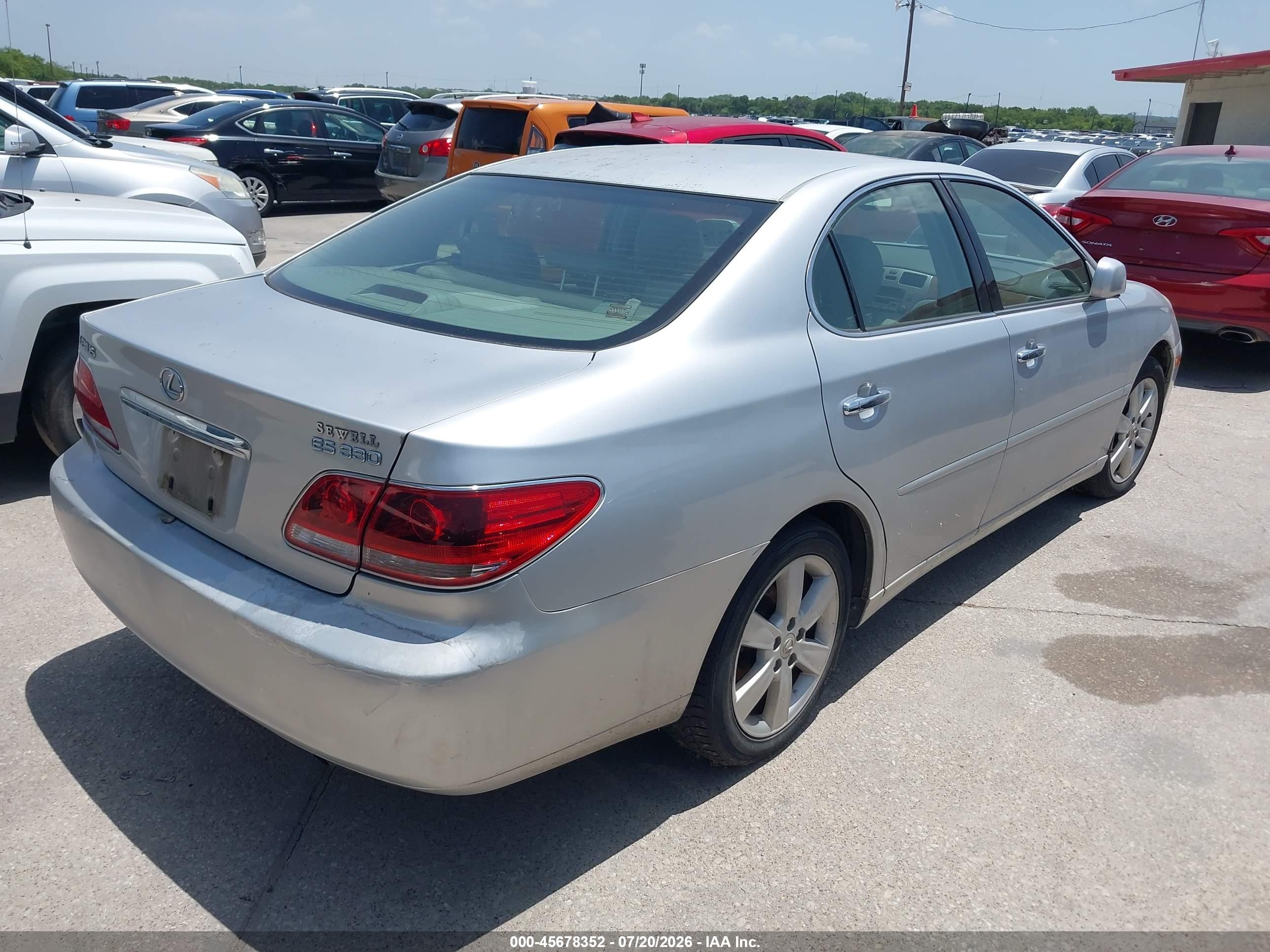 2005 Lexus Es 330   Silver vin: JTHBA30G755065571