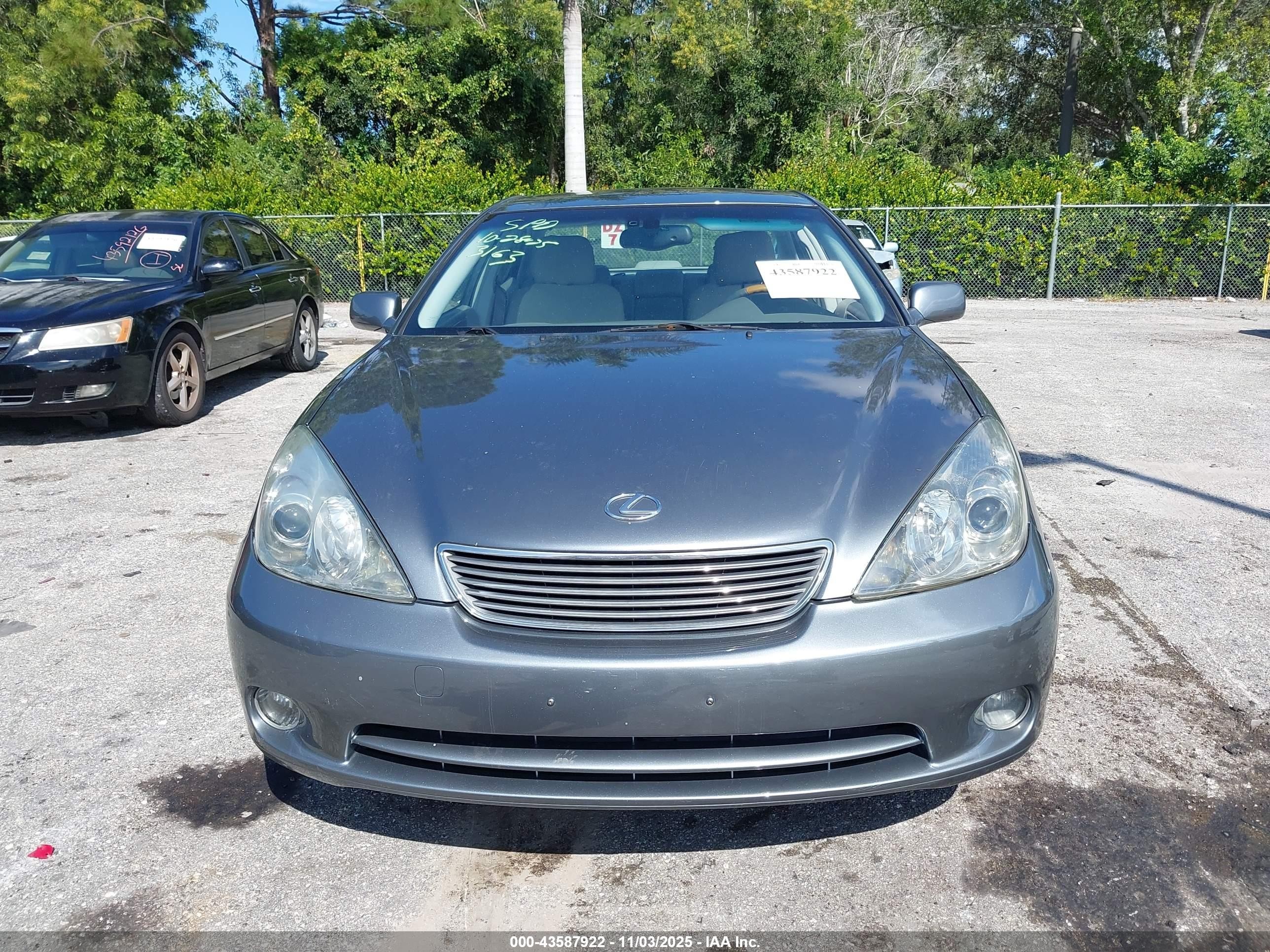 2005 Lexus Es 330 Silver vin: JTHBA30G755069555