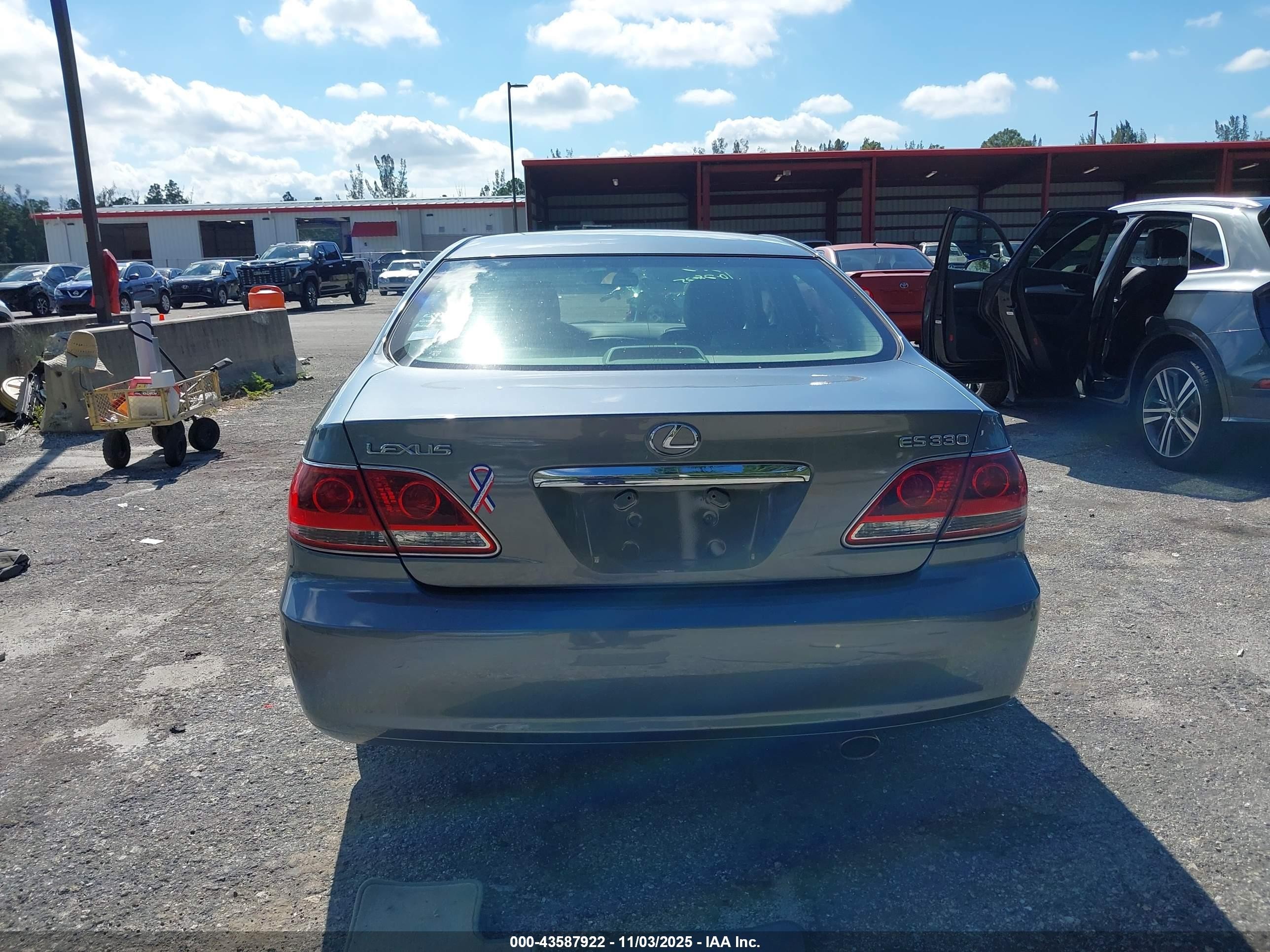 2005 Lexus Es 330 Silver vin: JTHBA30G755069555