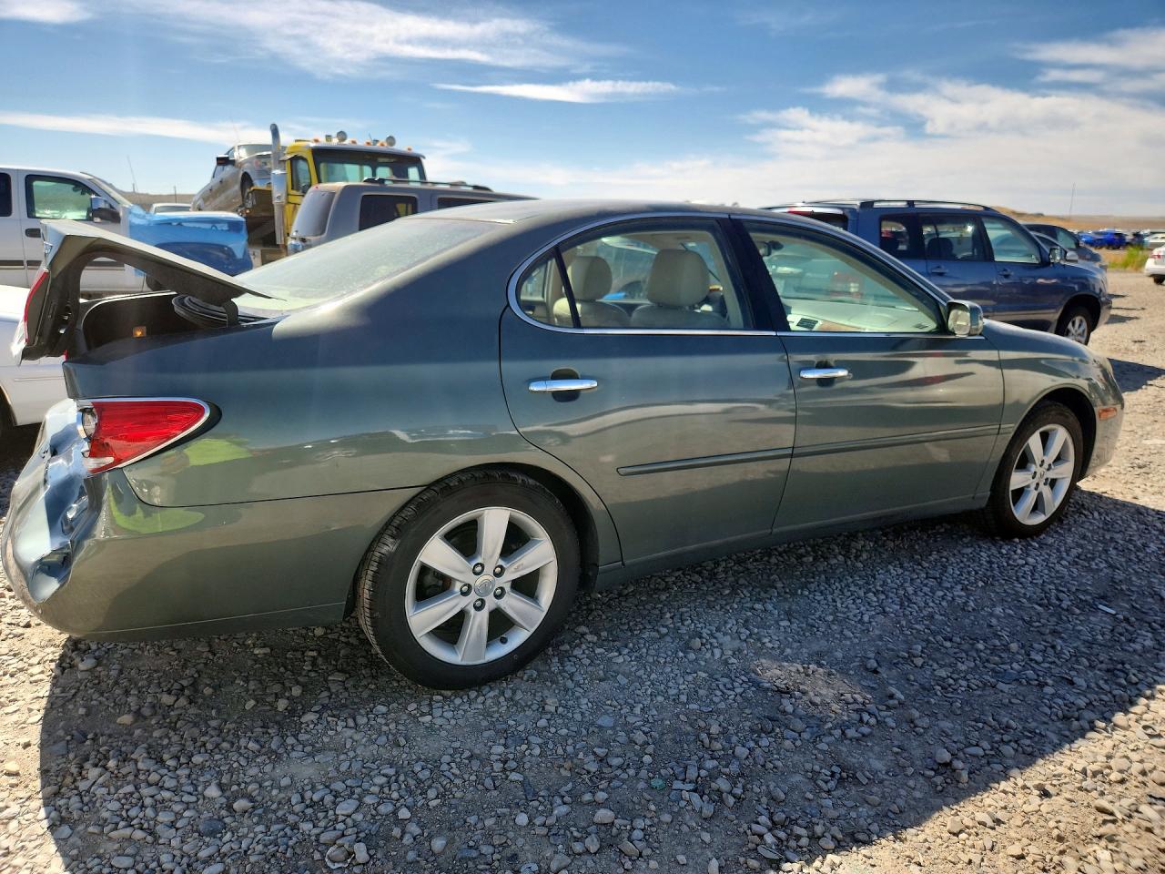 2005 Lexus Es 330 Green vin: JTHBA30G755085223