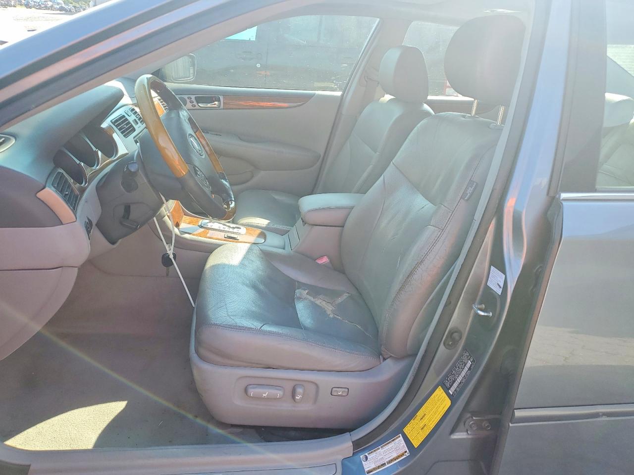 2005 Lexus Es 330 Gray vin: JTHBA30G755095752