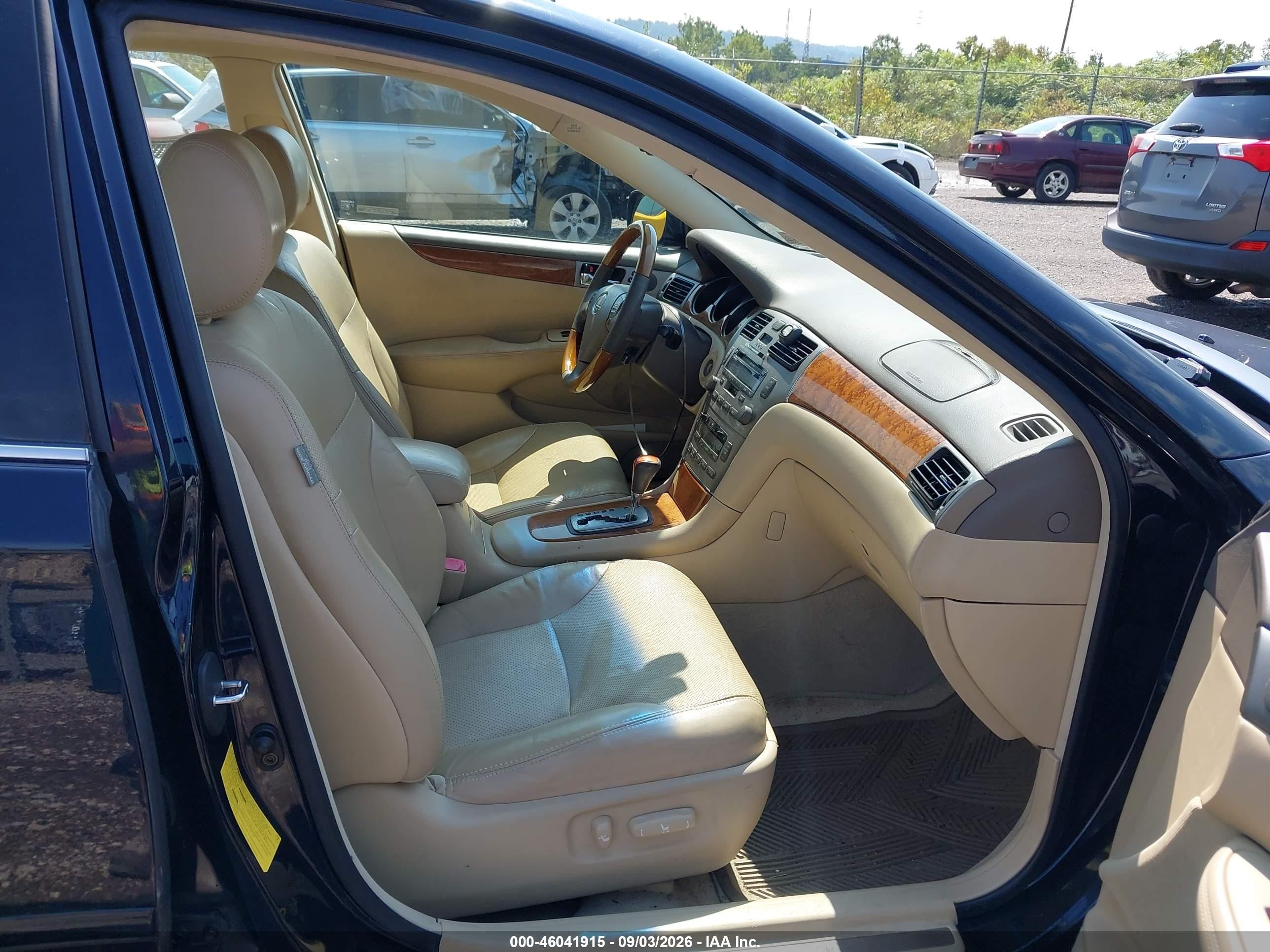 2005 Lexus Es 330   Blue vin: JTHBA30G755095900