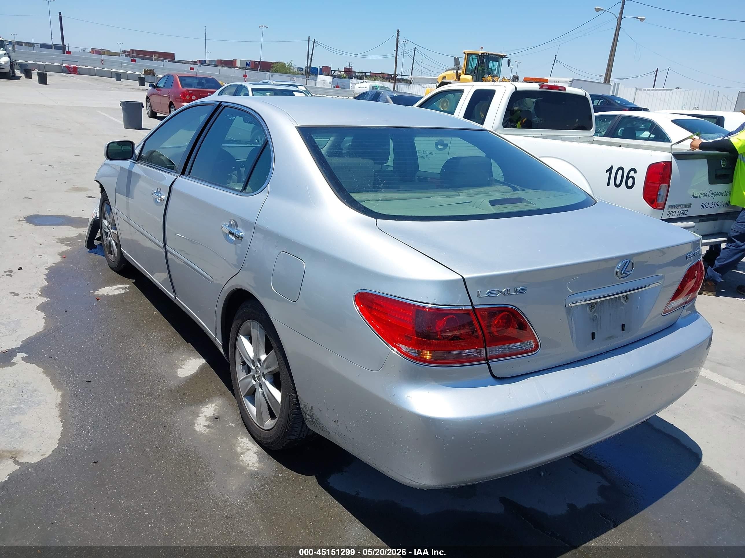 2005 Lexus Es 330   Silver vin: JTHBA30G755100965