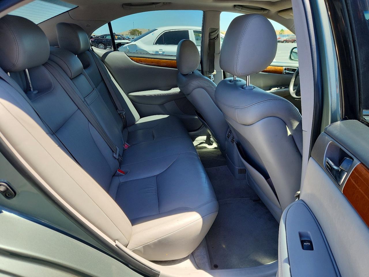2005 Lexus Es 330 Зеленый vin: JTHBA30G755118303