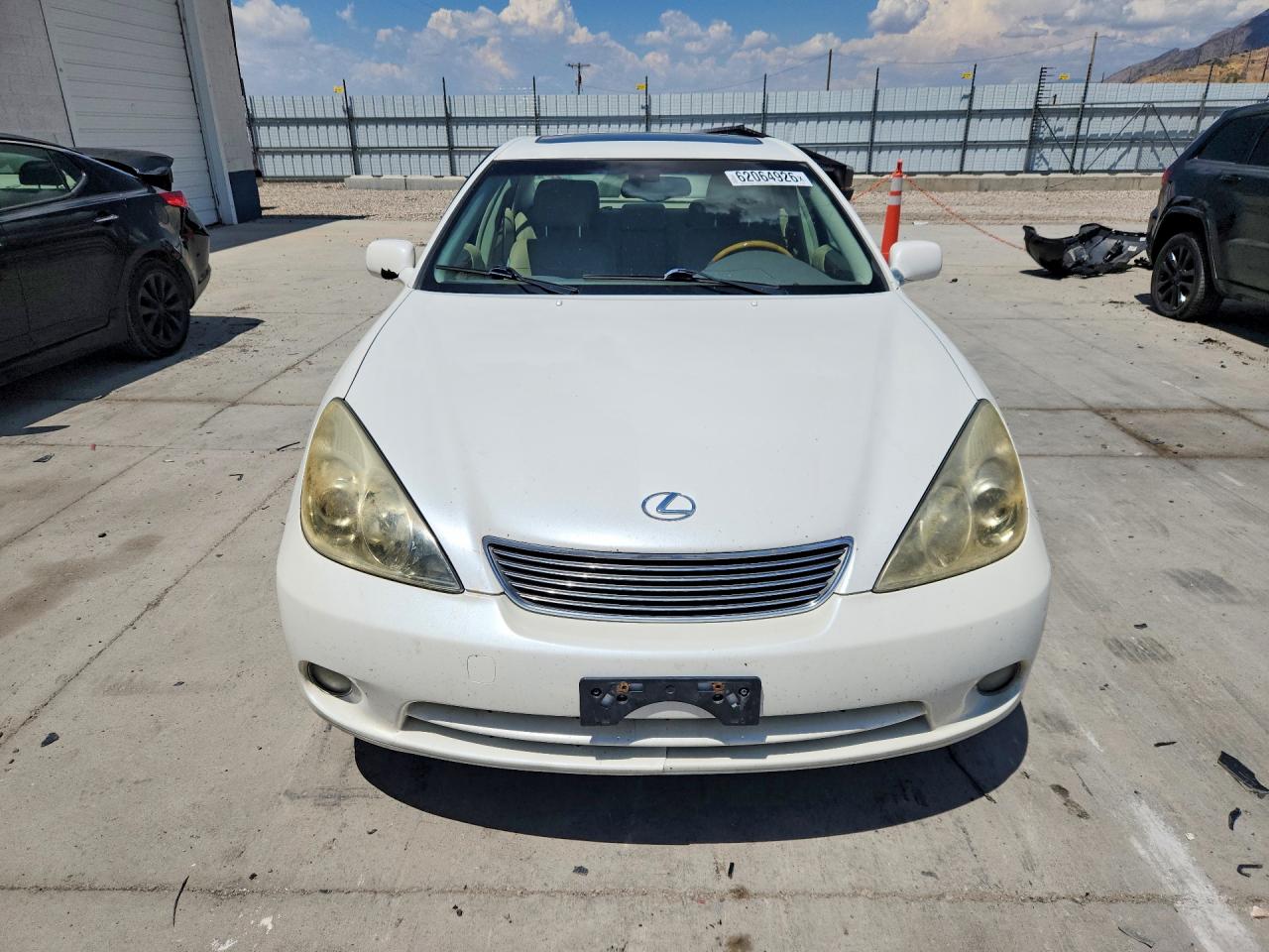 2005 Lexus Es 330 White vin: JTHBA30G755119645